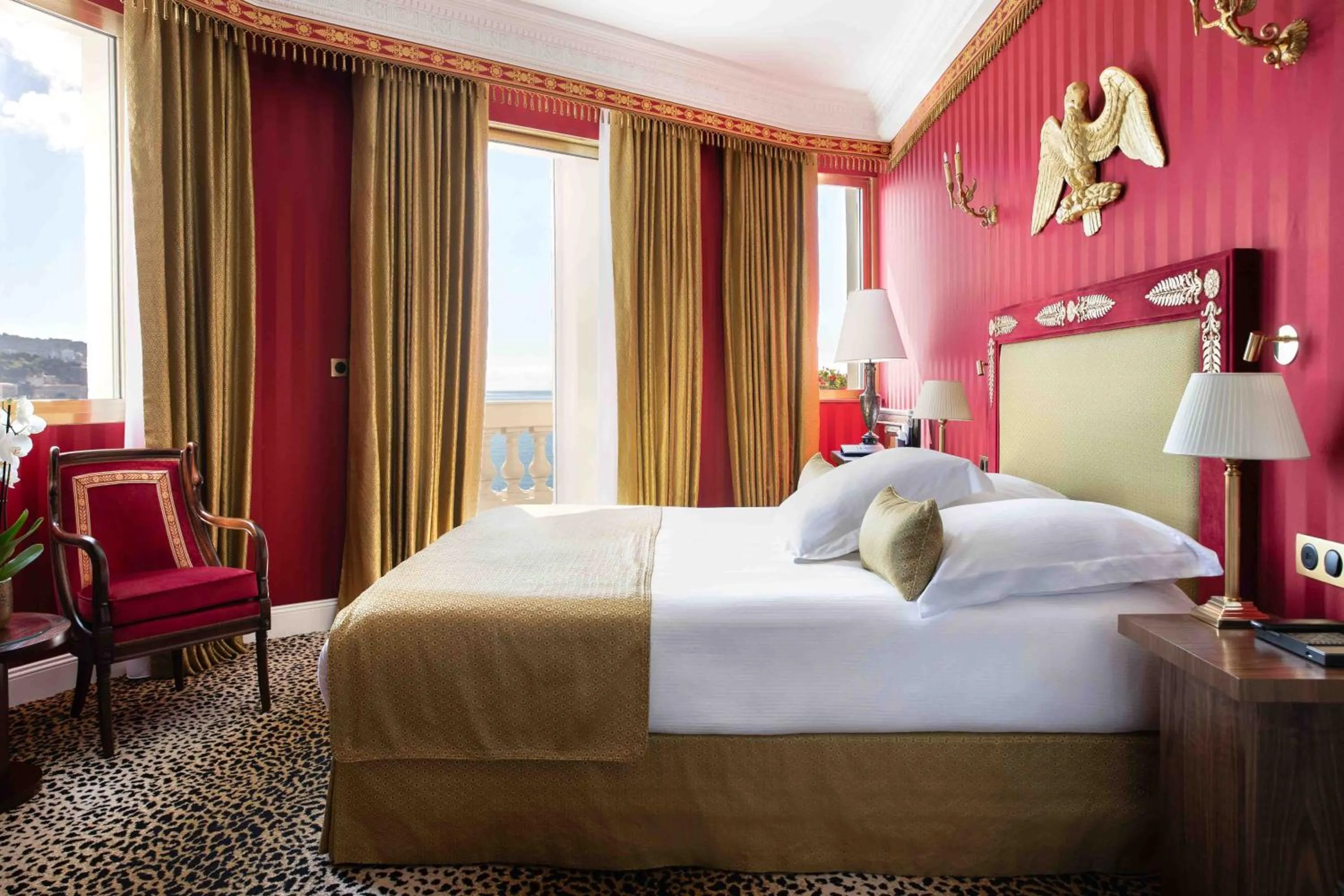 Photo of the whole room, Bed in Hotel Le Negresco