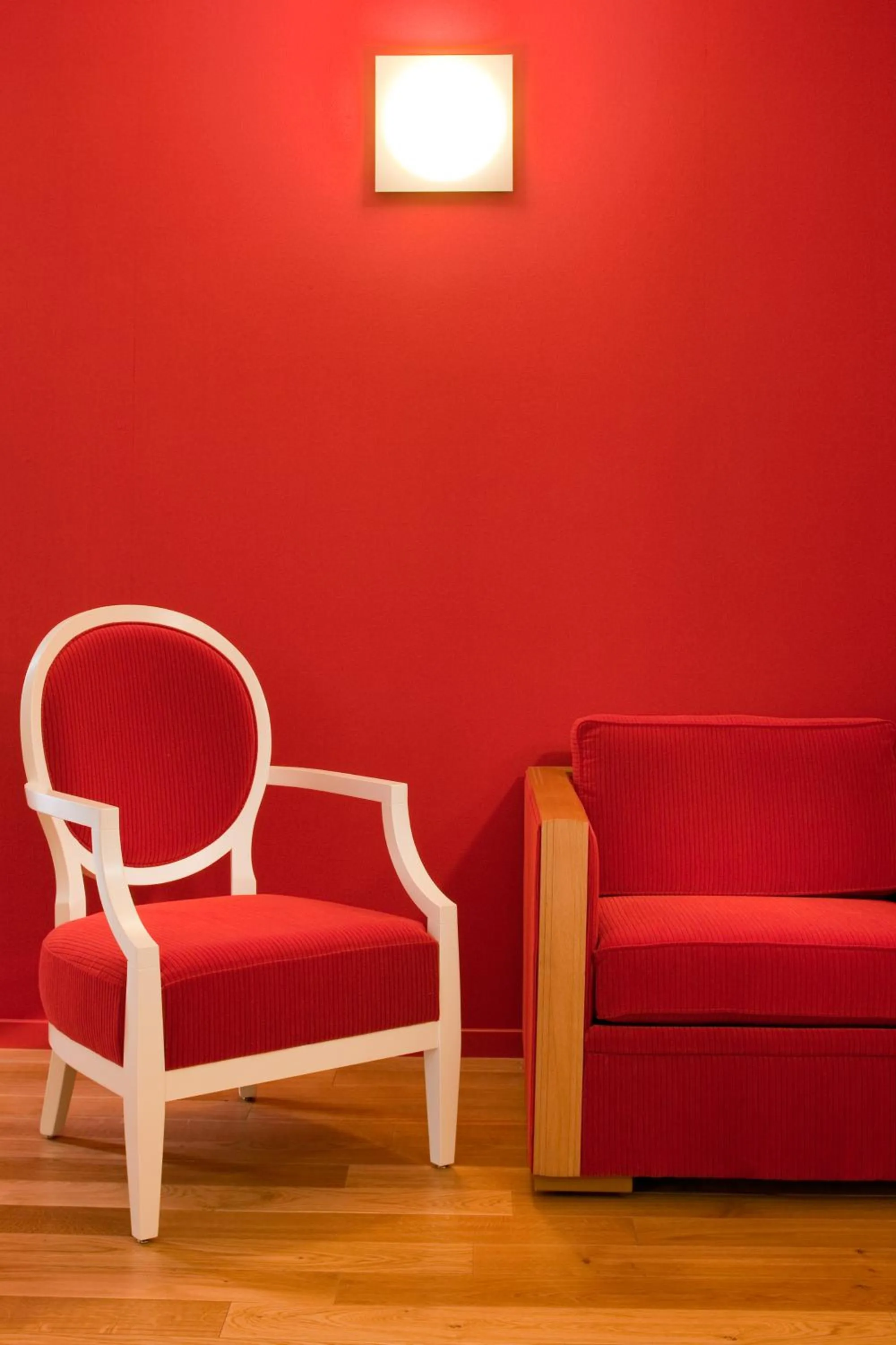 Seating area in Hôtel Mercure Vittel