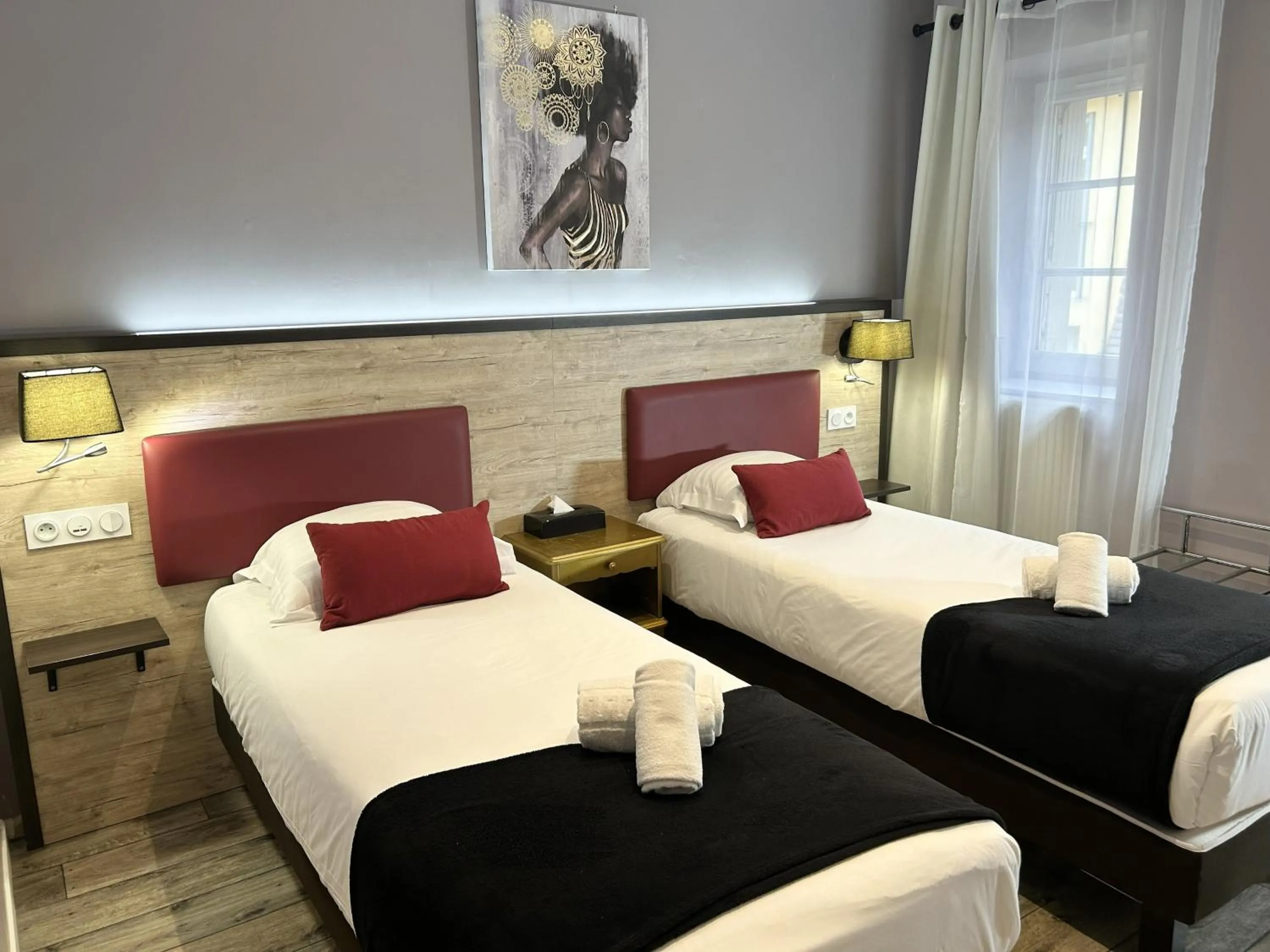 Bed in Hôtel Saint Albert