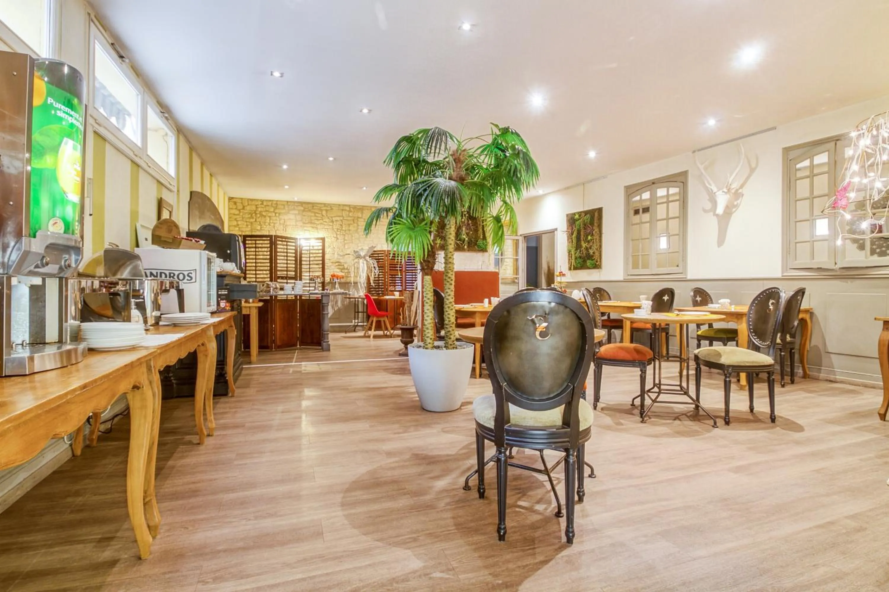 Breakfast in Hôtel Saint Albert