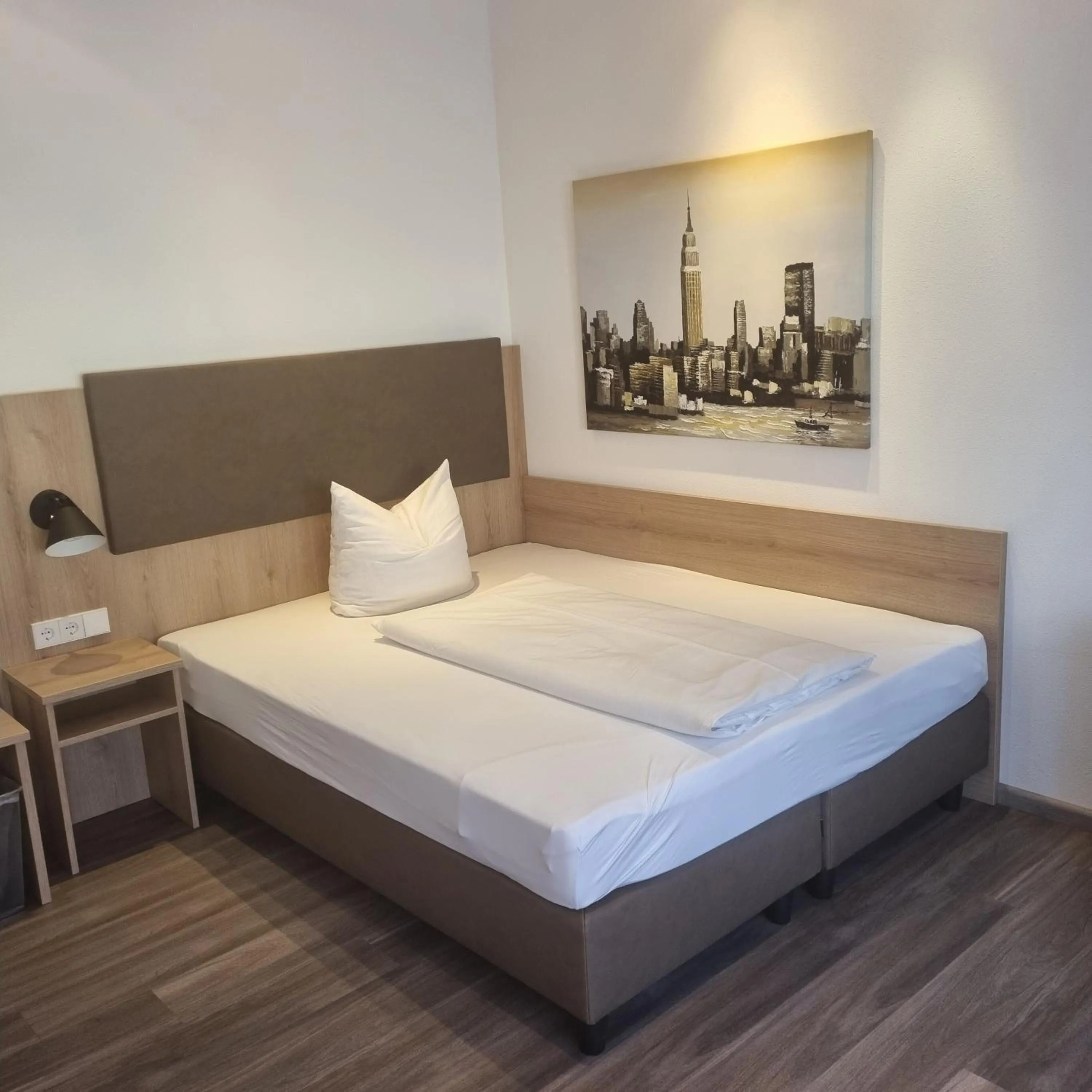 Photo of the whole room, Bed in Hotel Garni Krone