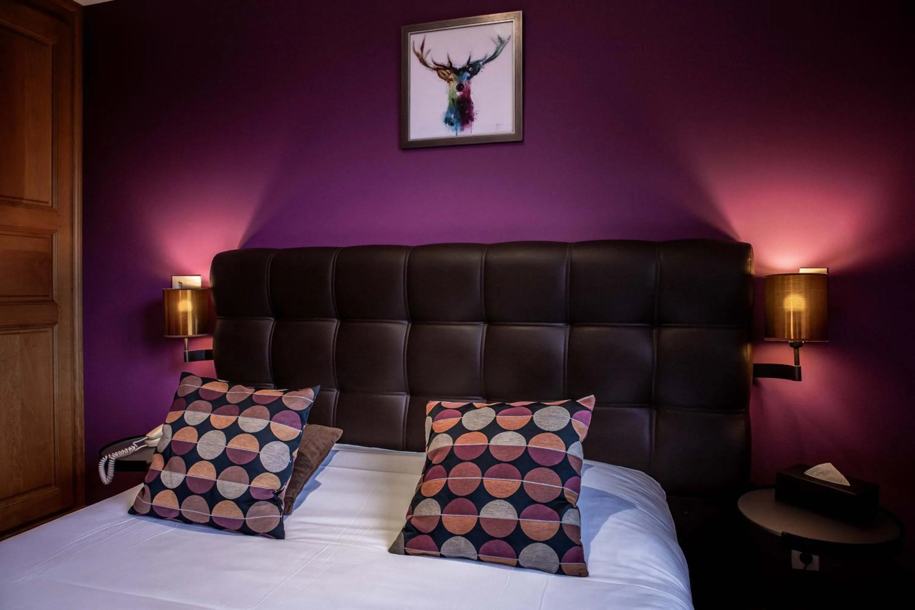 Bedroom, Bed in Logis Hotel La Diligence