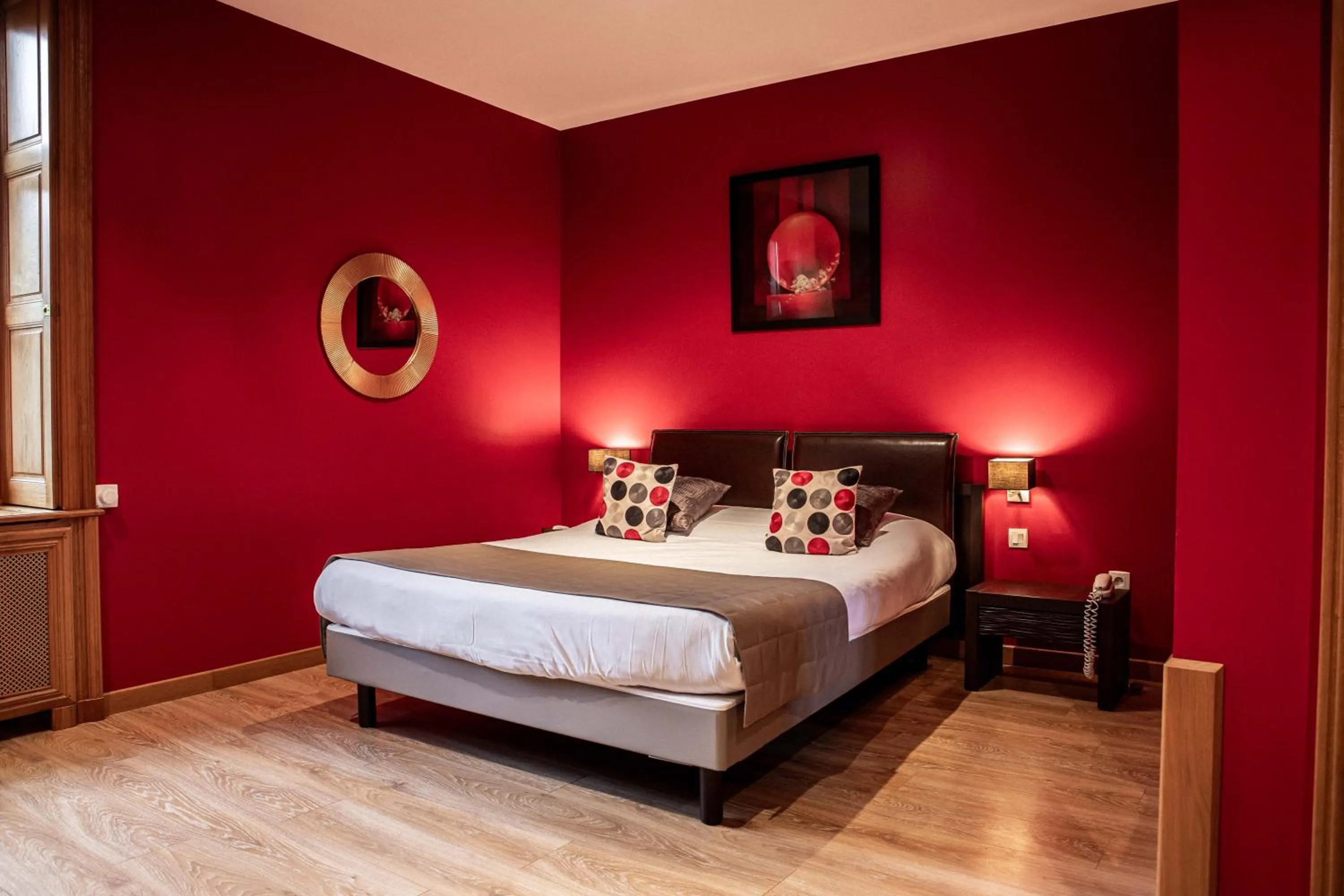 Bedroom, Bed in Logis Hotel La Diligence