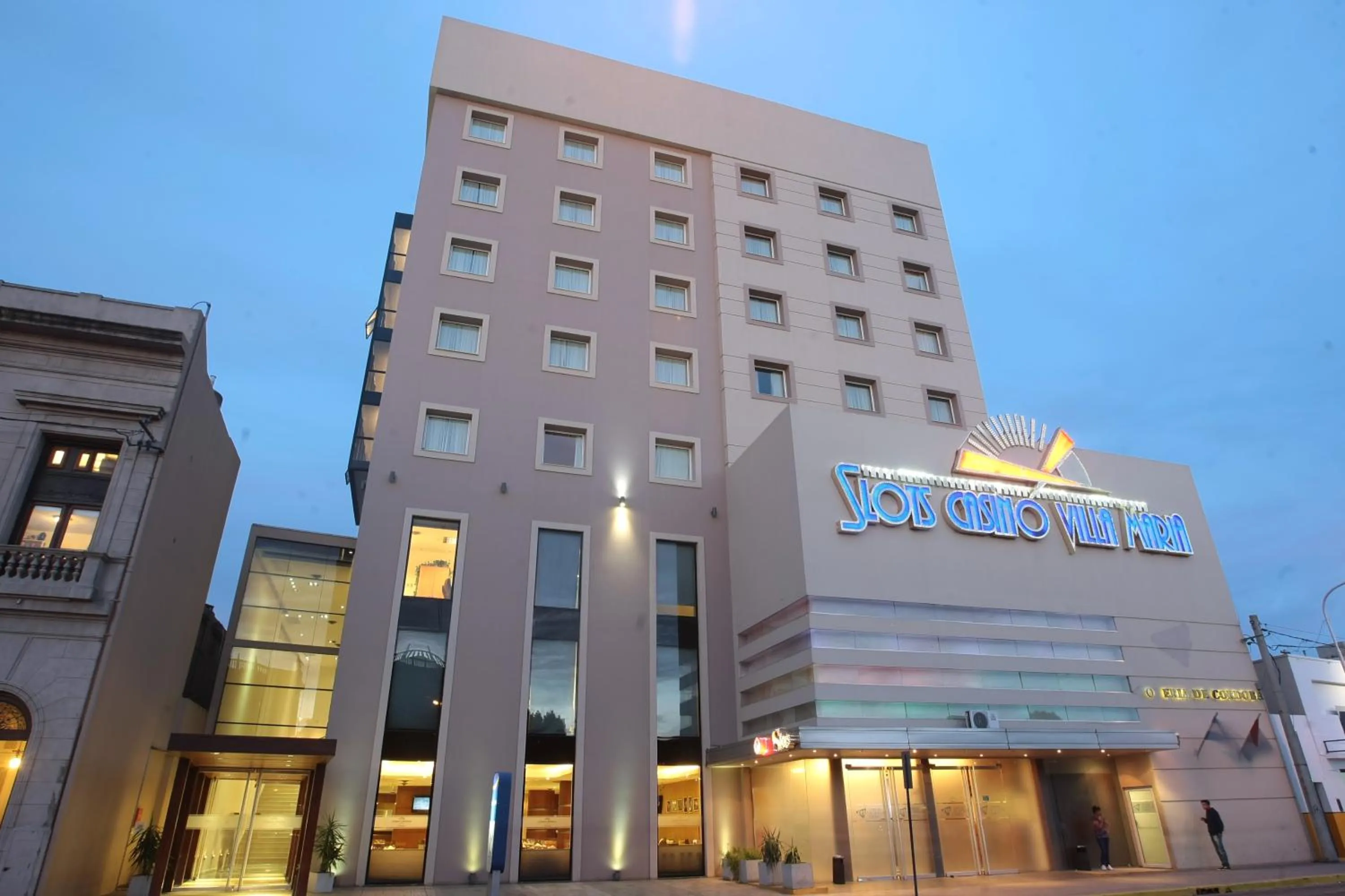 Property building in Howard Johnson Villa María Hotel y Casino