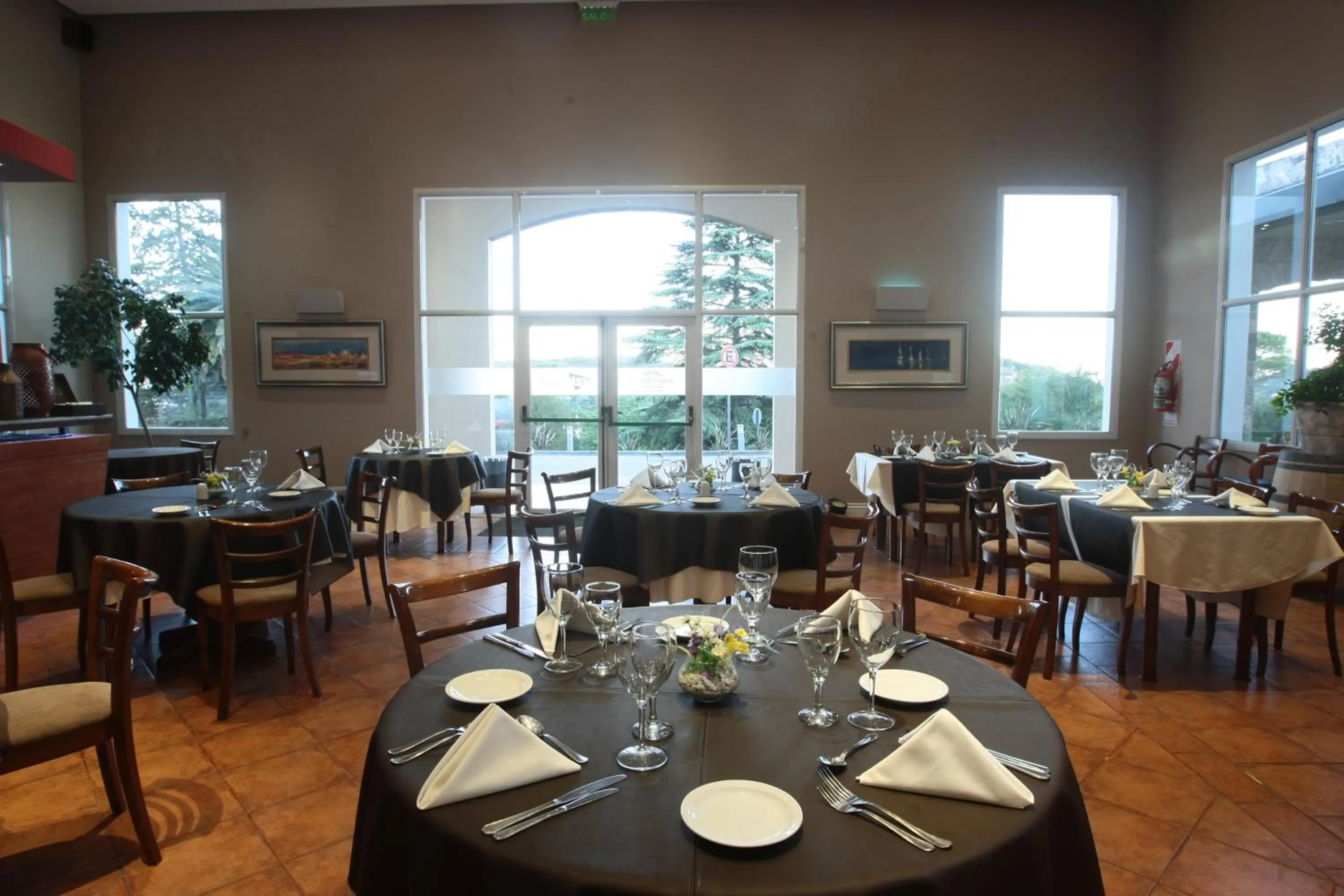 Restaurant/places to eat in Howard Johnson Rio Ceballos Hotel y Casino