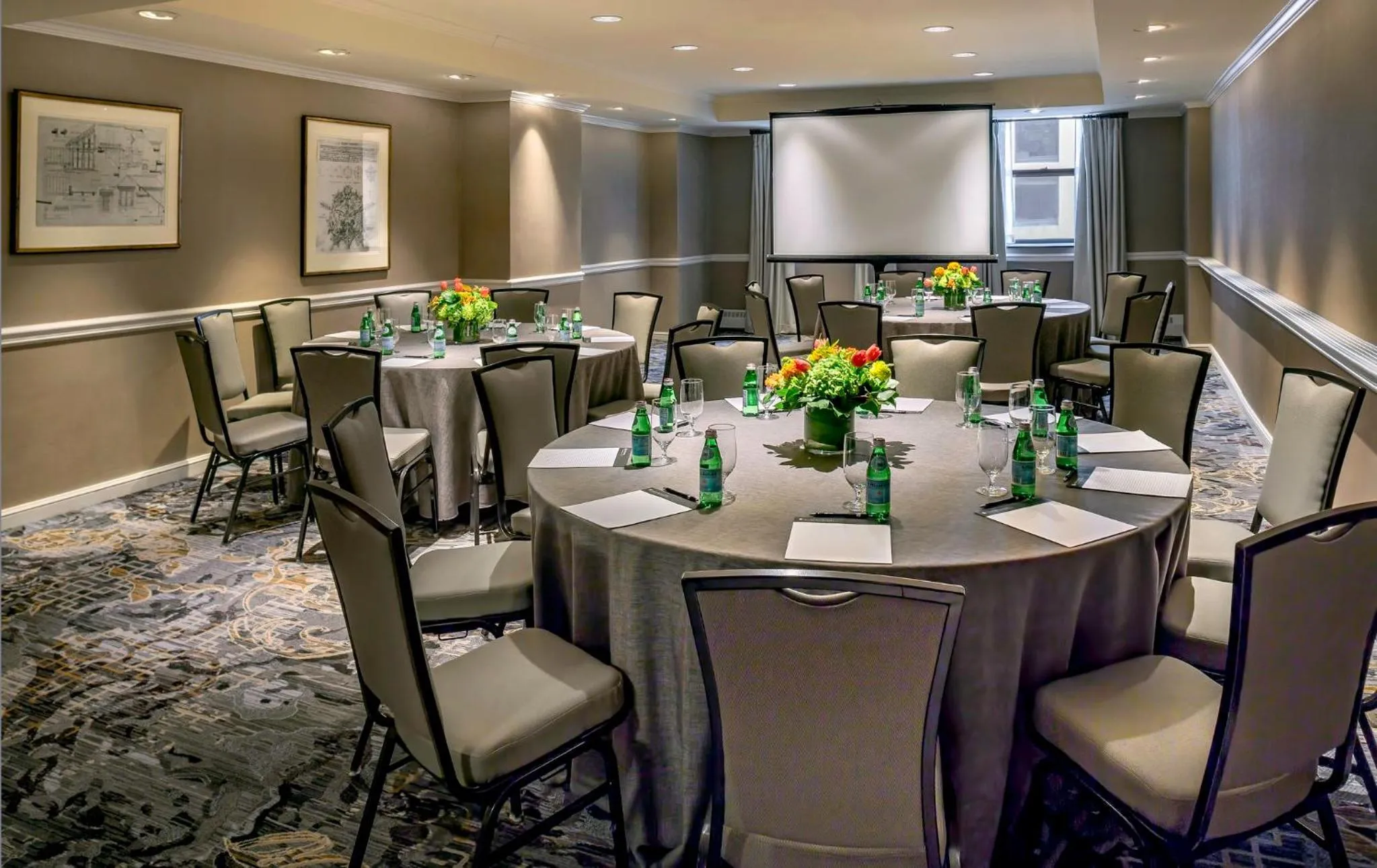 Meeting/conference room in InterContinental Chicago Magnificent Mile by IHG