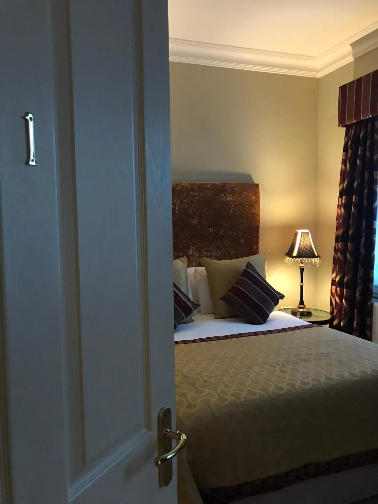 Bedroom, Bed in St Kyrans Guest House