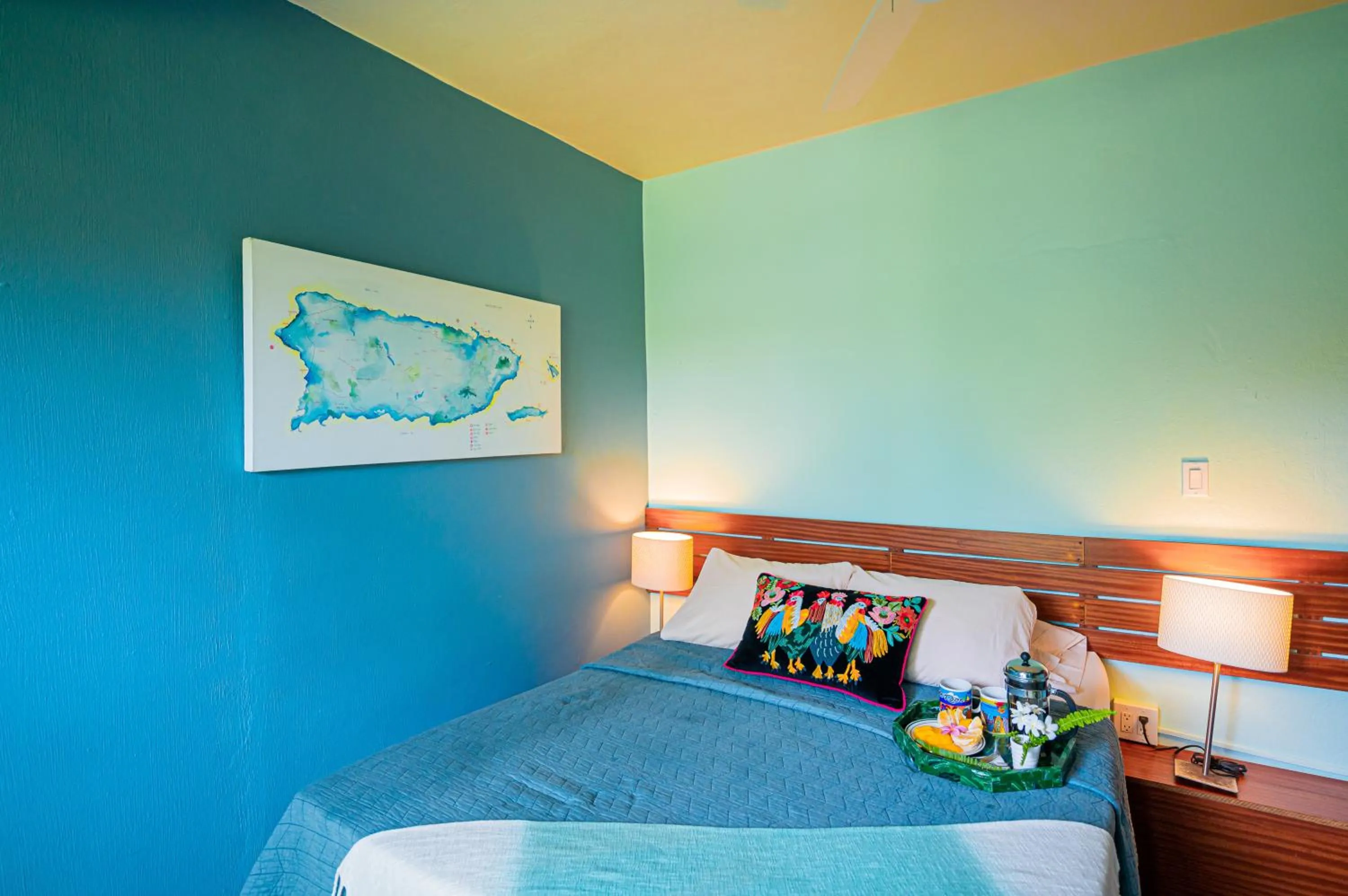 Bed in Casa de Amistad Guesthouse