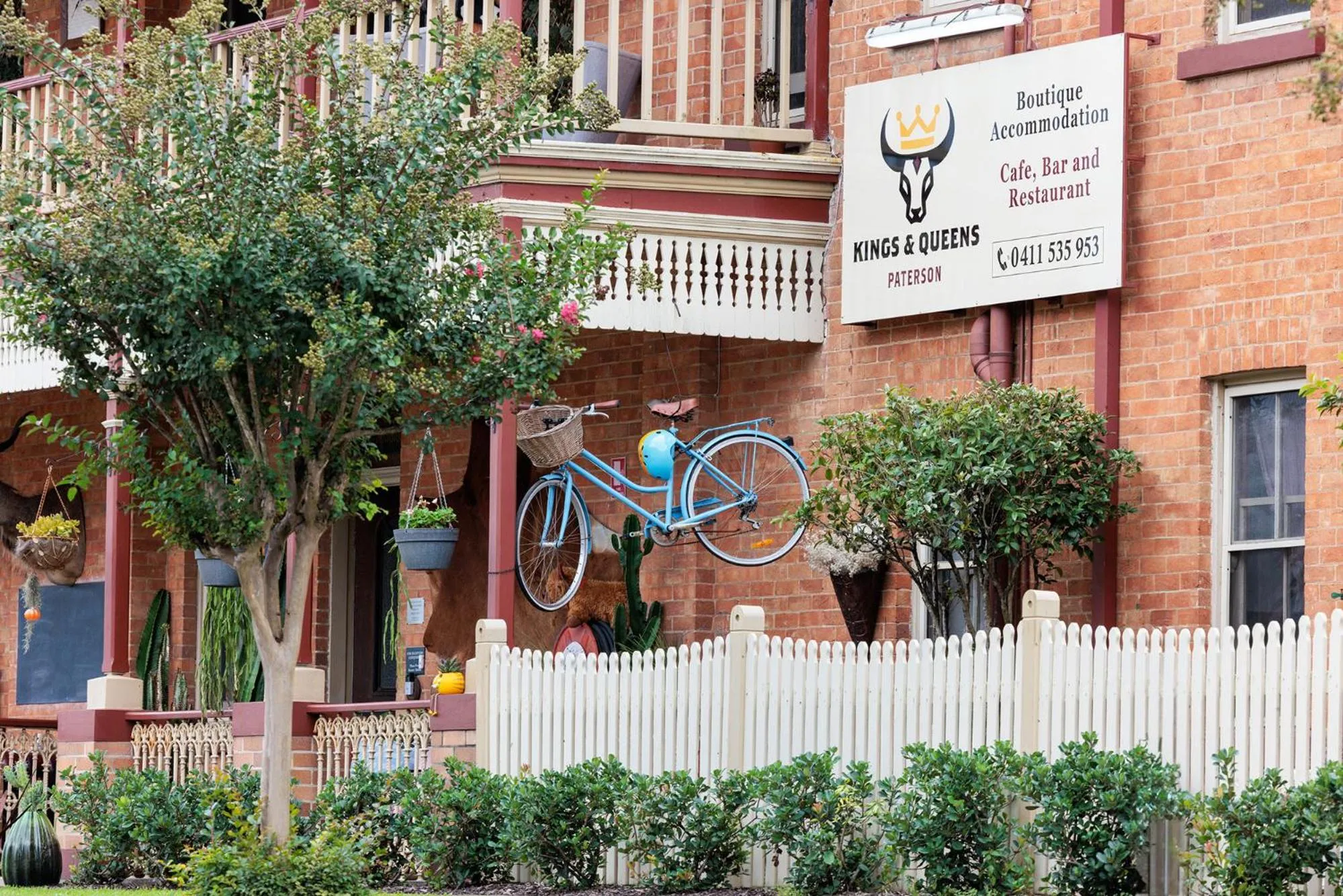 Property building in Kings and Queens Paterson