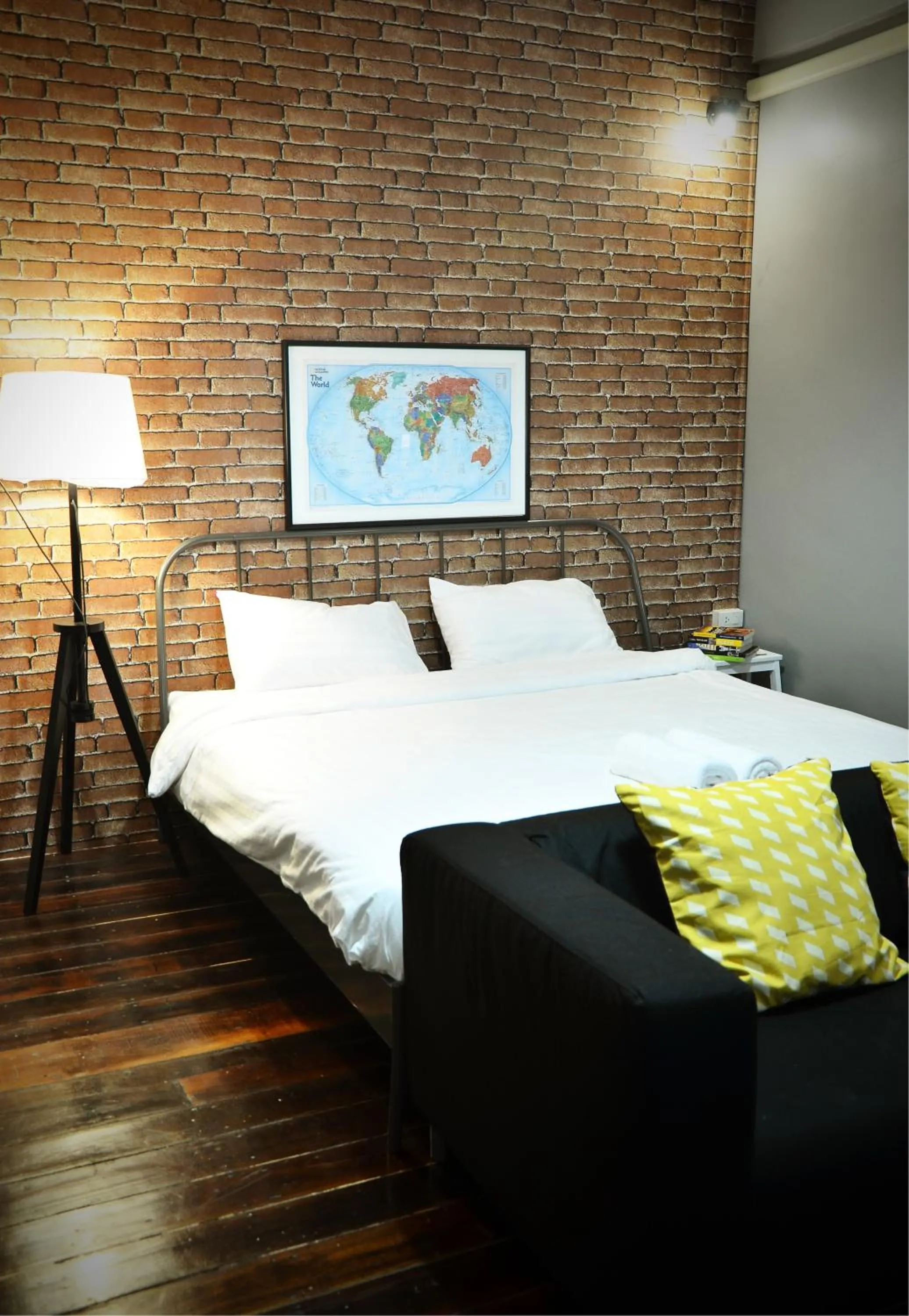 Bed in Goodfellas Thong lo Hostel #No Check-in after 5 pm-Please see check-in policy for details & notify landing time#