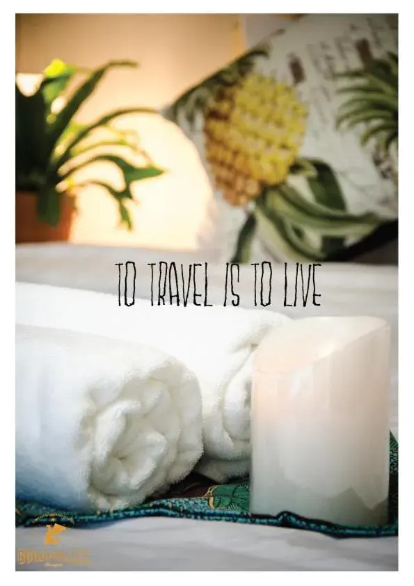 Tropical room (No.3C) in Goodfellas Thong lo Hostel #Check in time needed# Tropical room (No.3C) in Goodfellas Thong lo Hostel #Check in time needed#