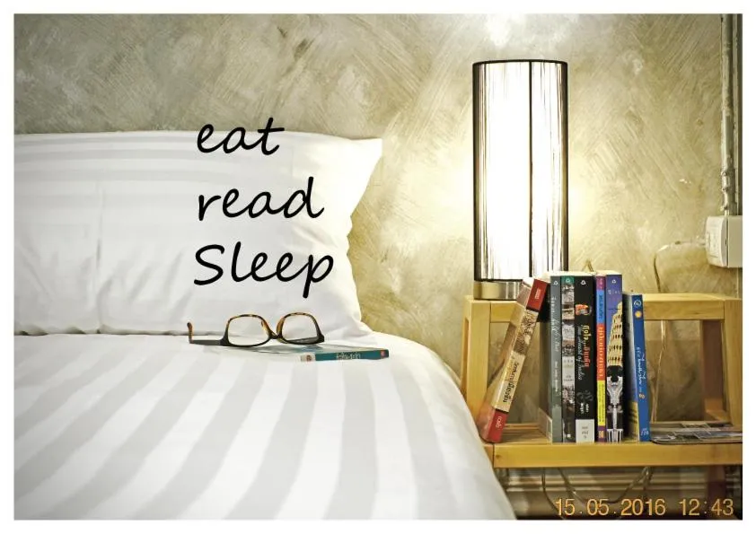 Bed in Goodfellas Thong lo Hostel #No Check-in after 5 pm-Please see check-in policy for details & notify landing time#