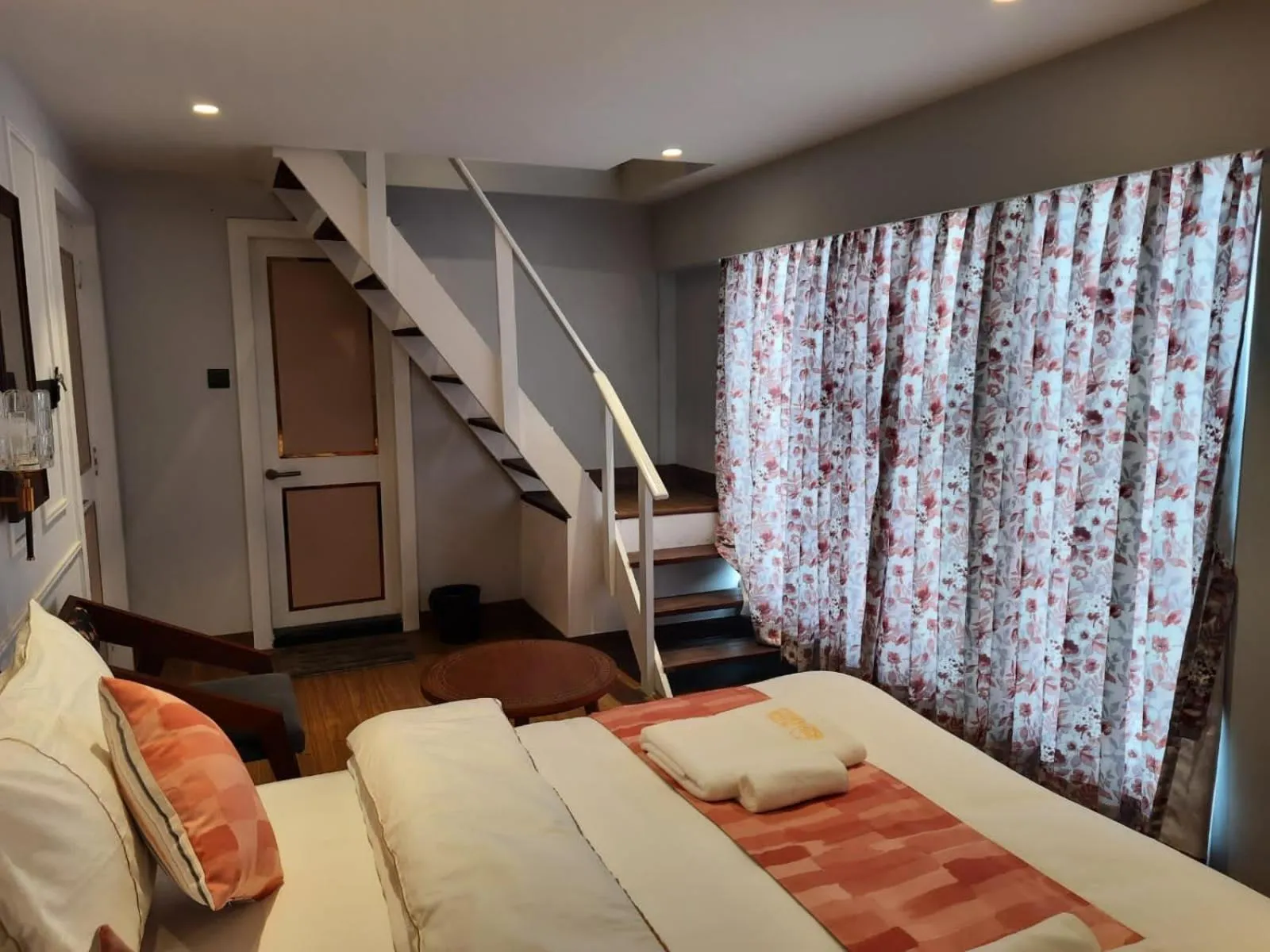 Bed in Hotel Sonar Bangla Darjeeling