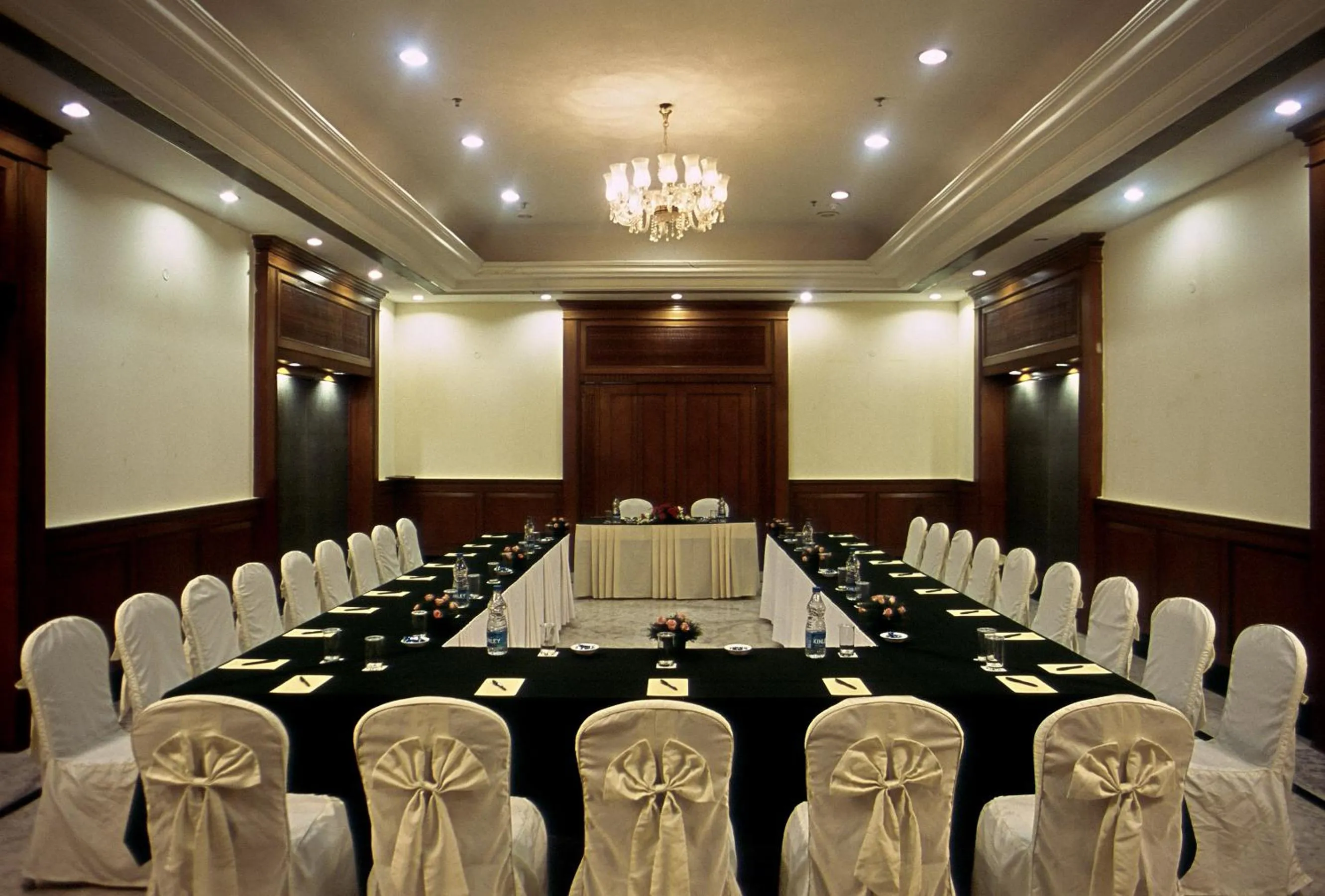 Meeting/conference room in Katriya Hotel and Tower