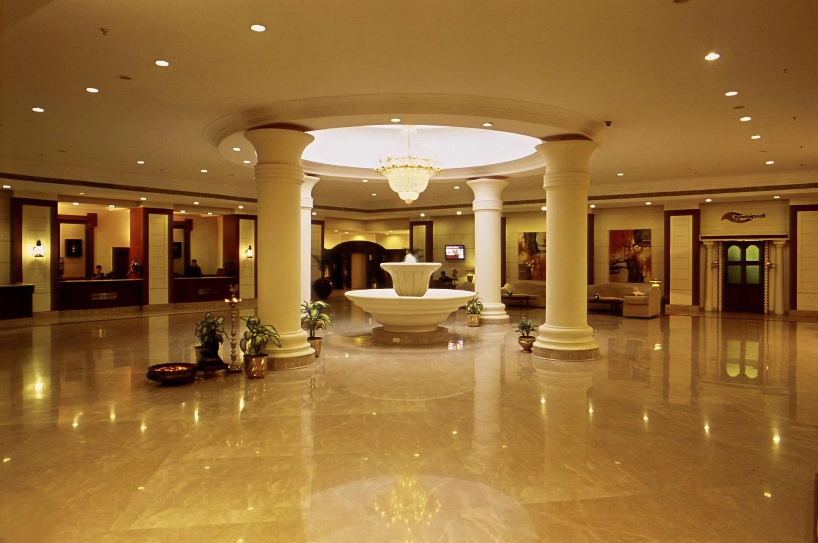 Lobby or reception in Katriya Hotel and Tower