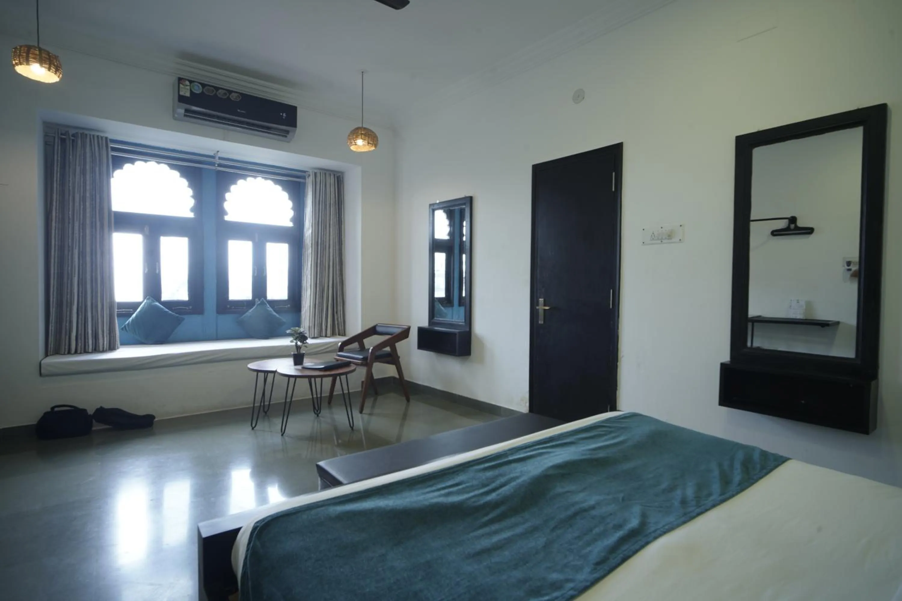 Bed in Hotel Udai Niwas By The Lake