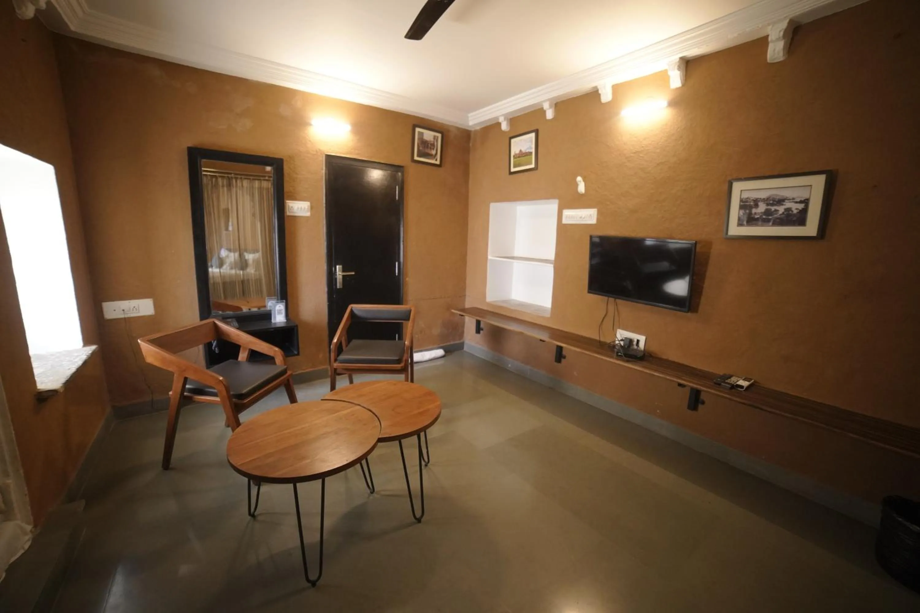 Living room in Hotel Udai Niwas By The Lake