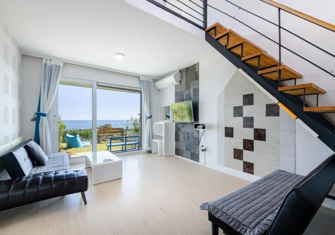 Garden in Jeju Turning point Pension