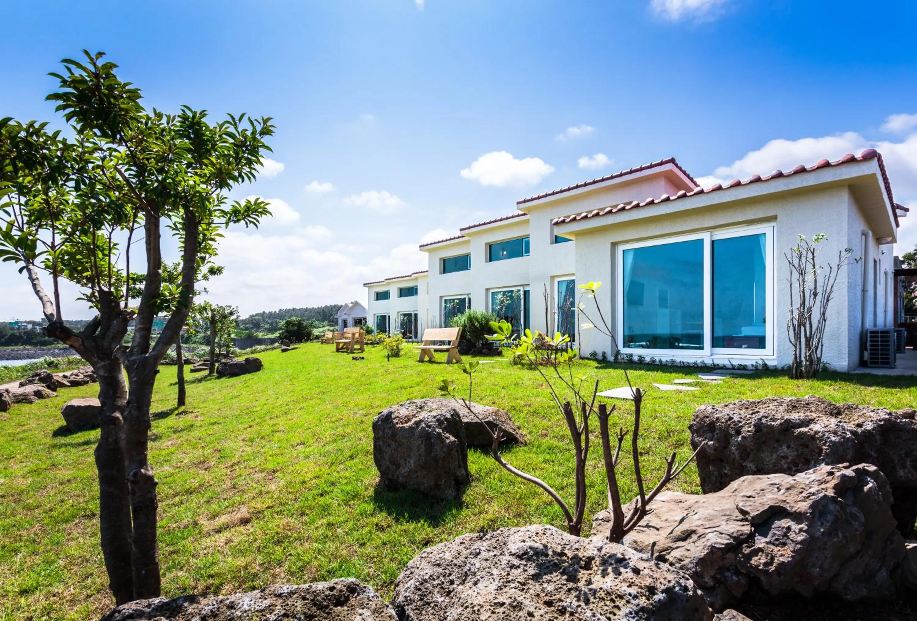 Neighbourhood in Jeju Turning point Pension