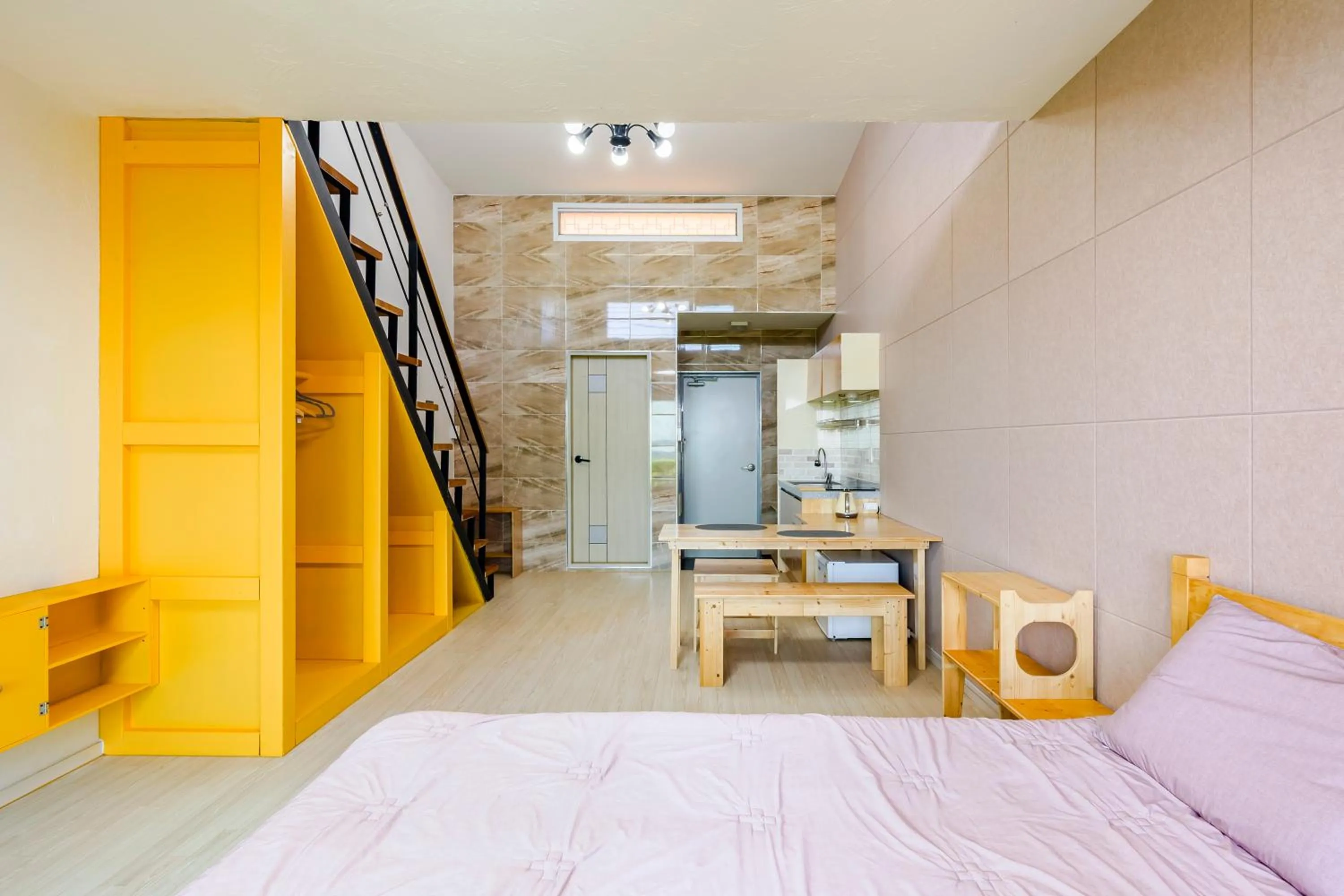 Kitchen or kitchenette, Bed in Jeju Turning point Pension
