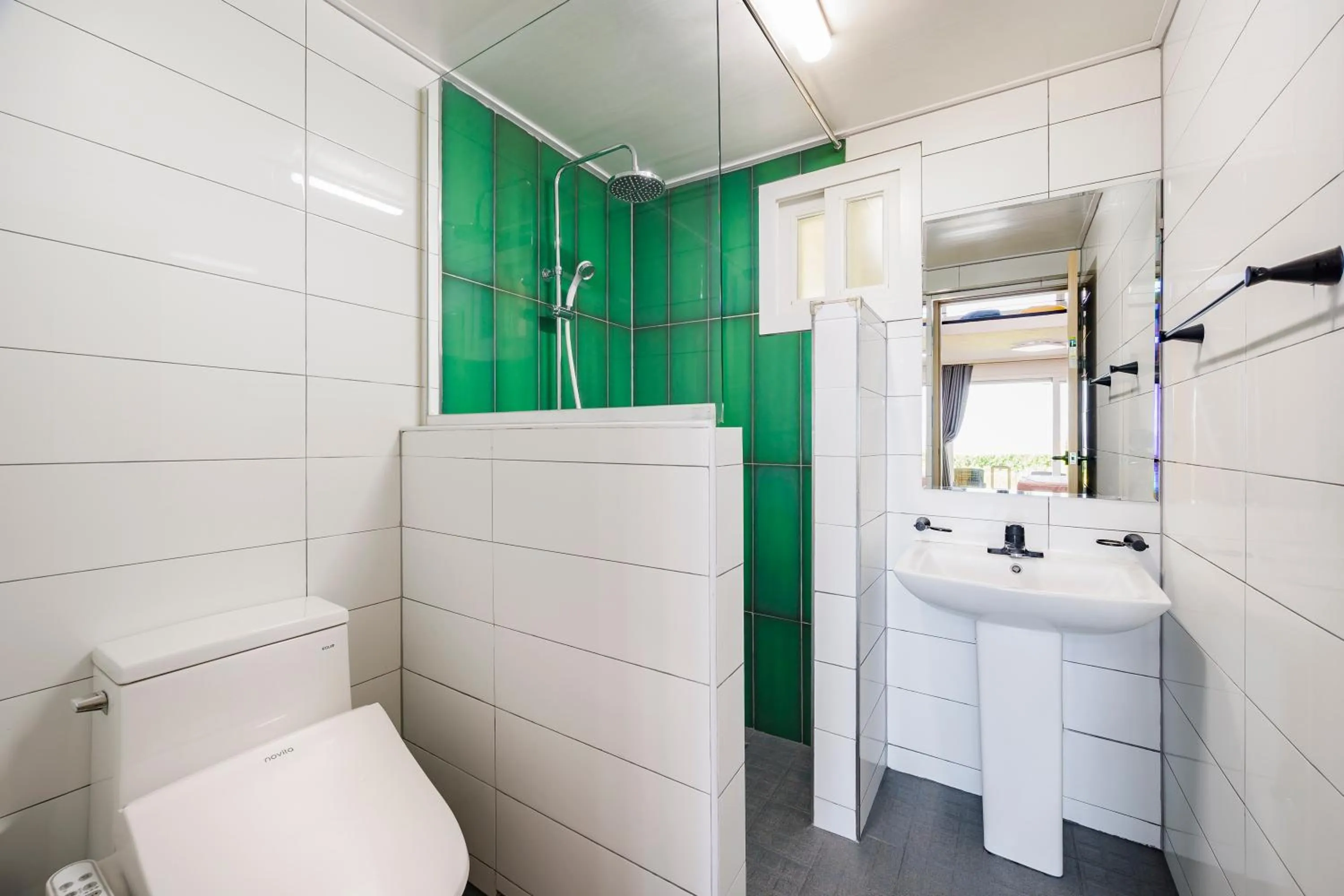 Shower in Jeju Turning point Pension