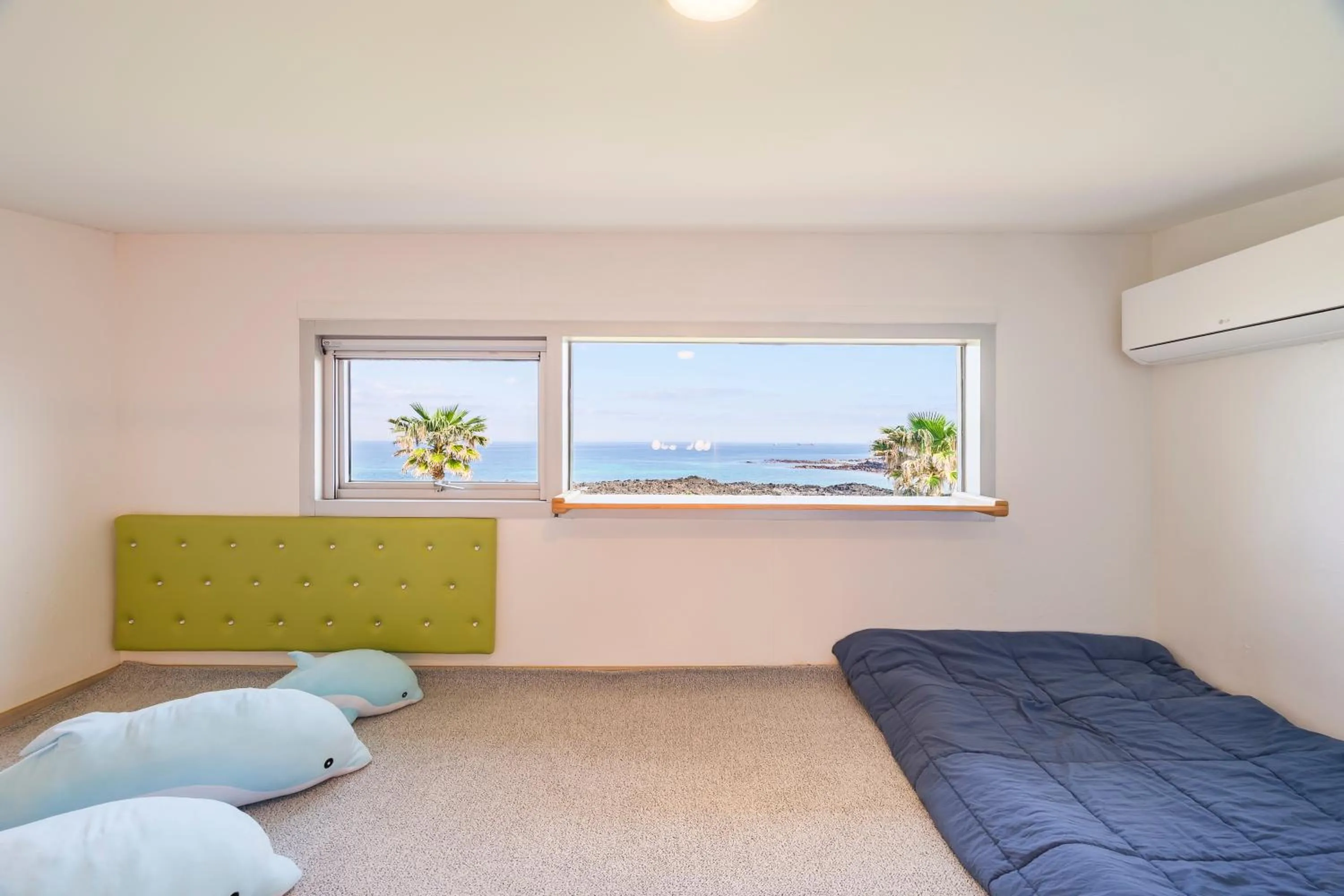 Bedroom, Bed in Jeju Turning point Pension