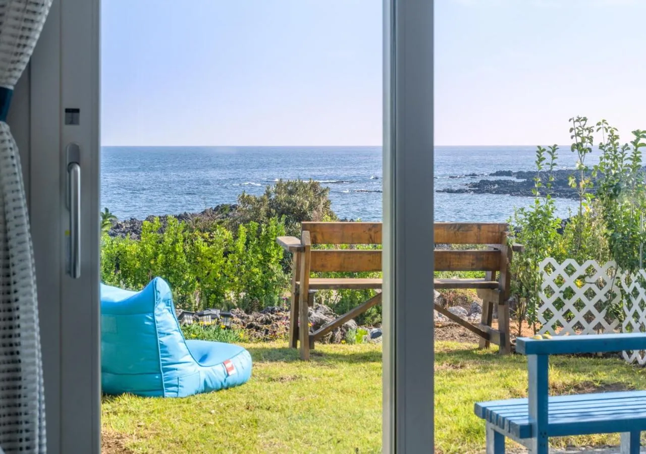 Garden in Jeju Turning point Pension