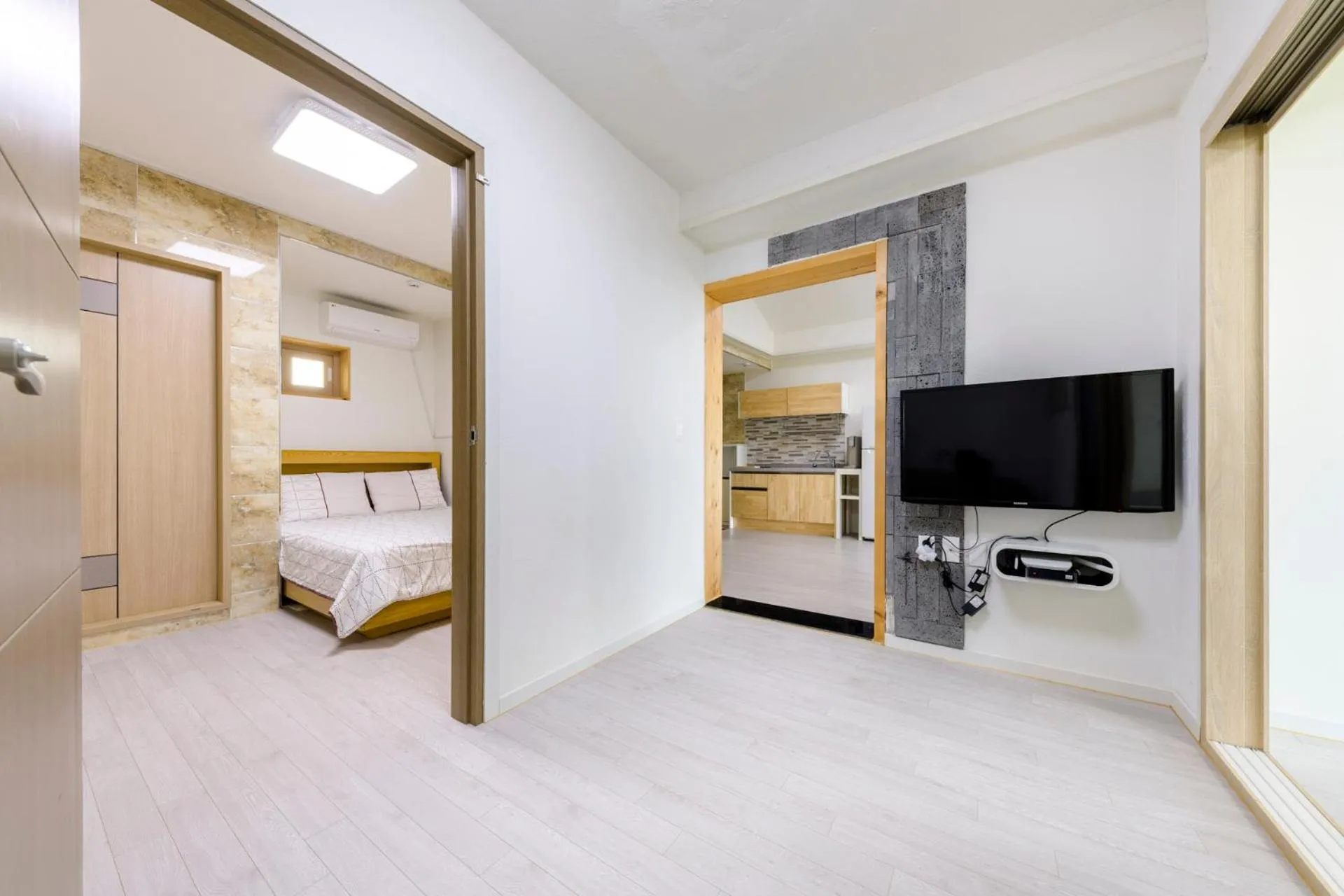 Property building, Bed in Jeju Turning point Pension