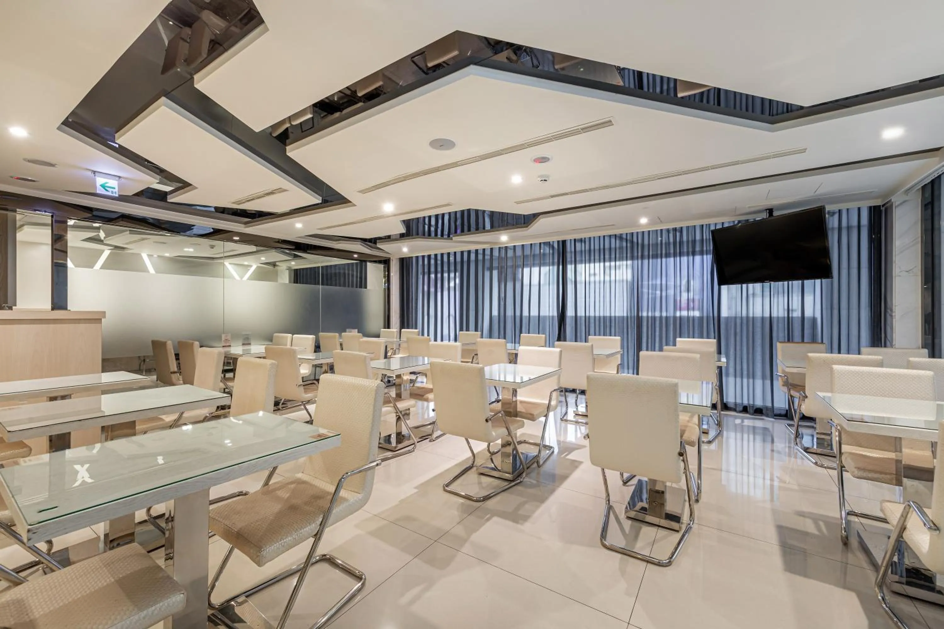 Breakfast in Guide Hotel Taichung Ziyou