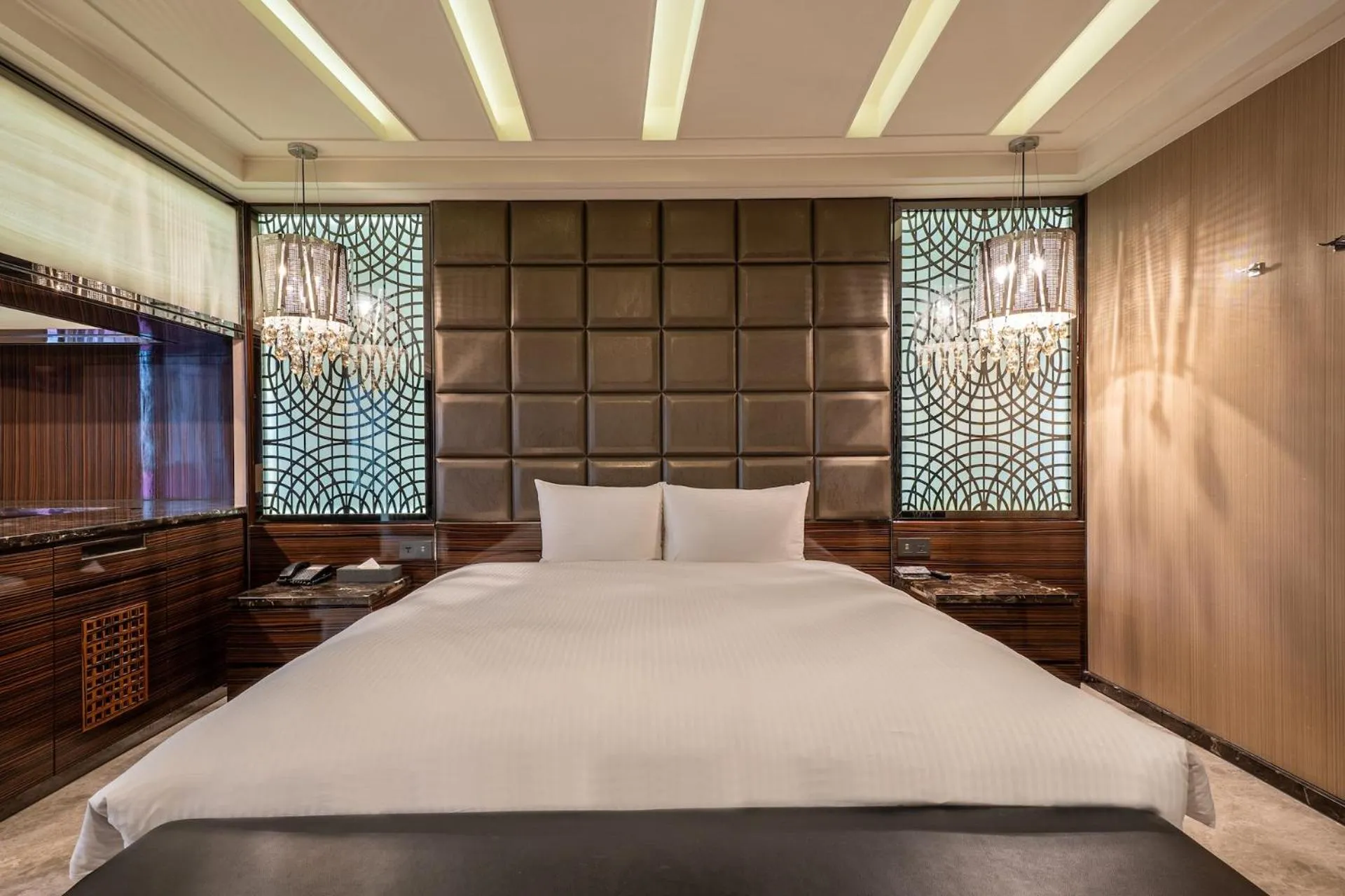 Bed in Guide Hotel Taichung Ziyou