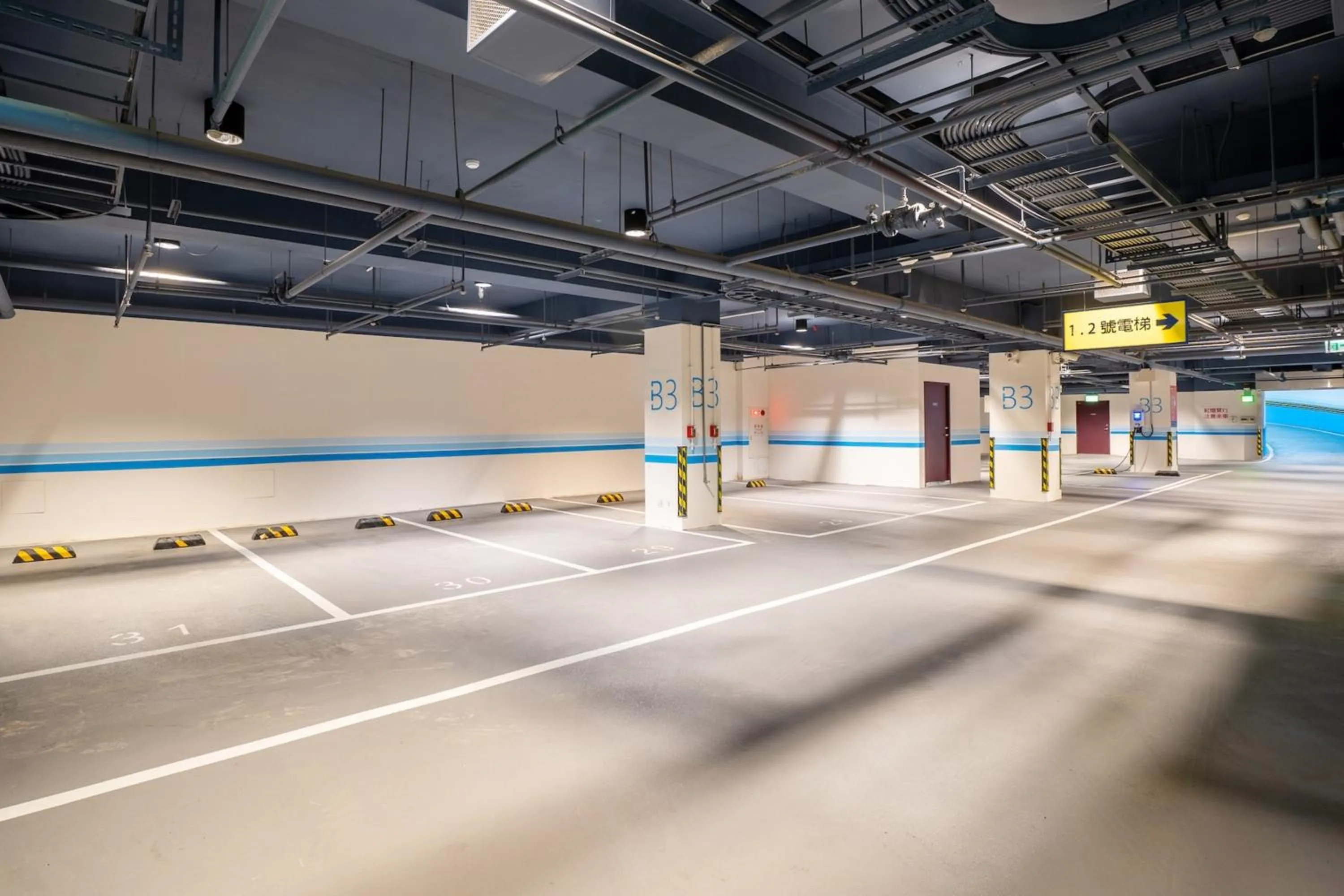 Parking in Guide Hotel Taichung Ziyou