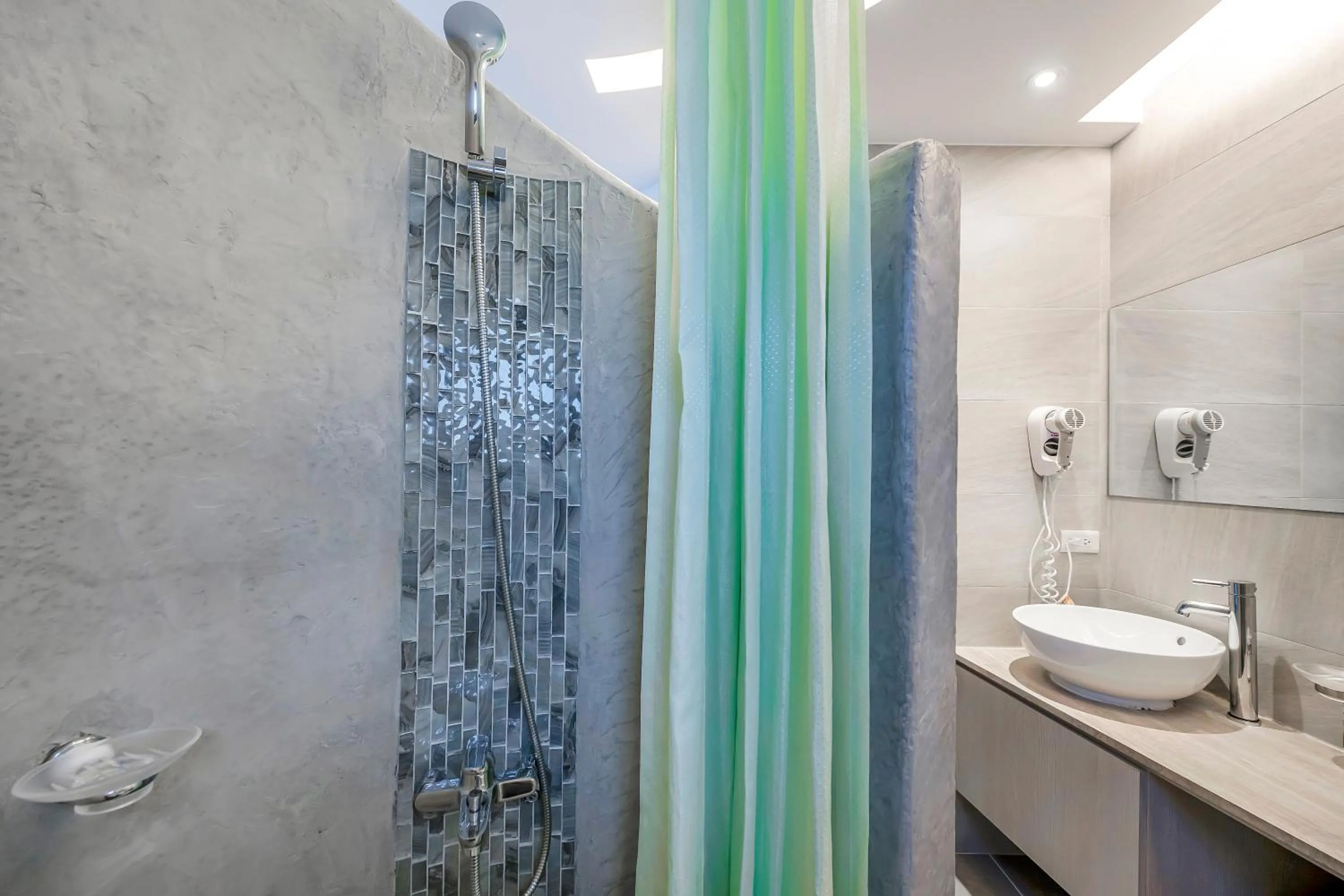 Bathroom in Pacific Inn