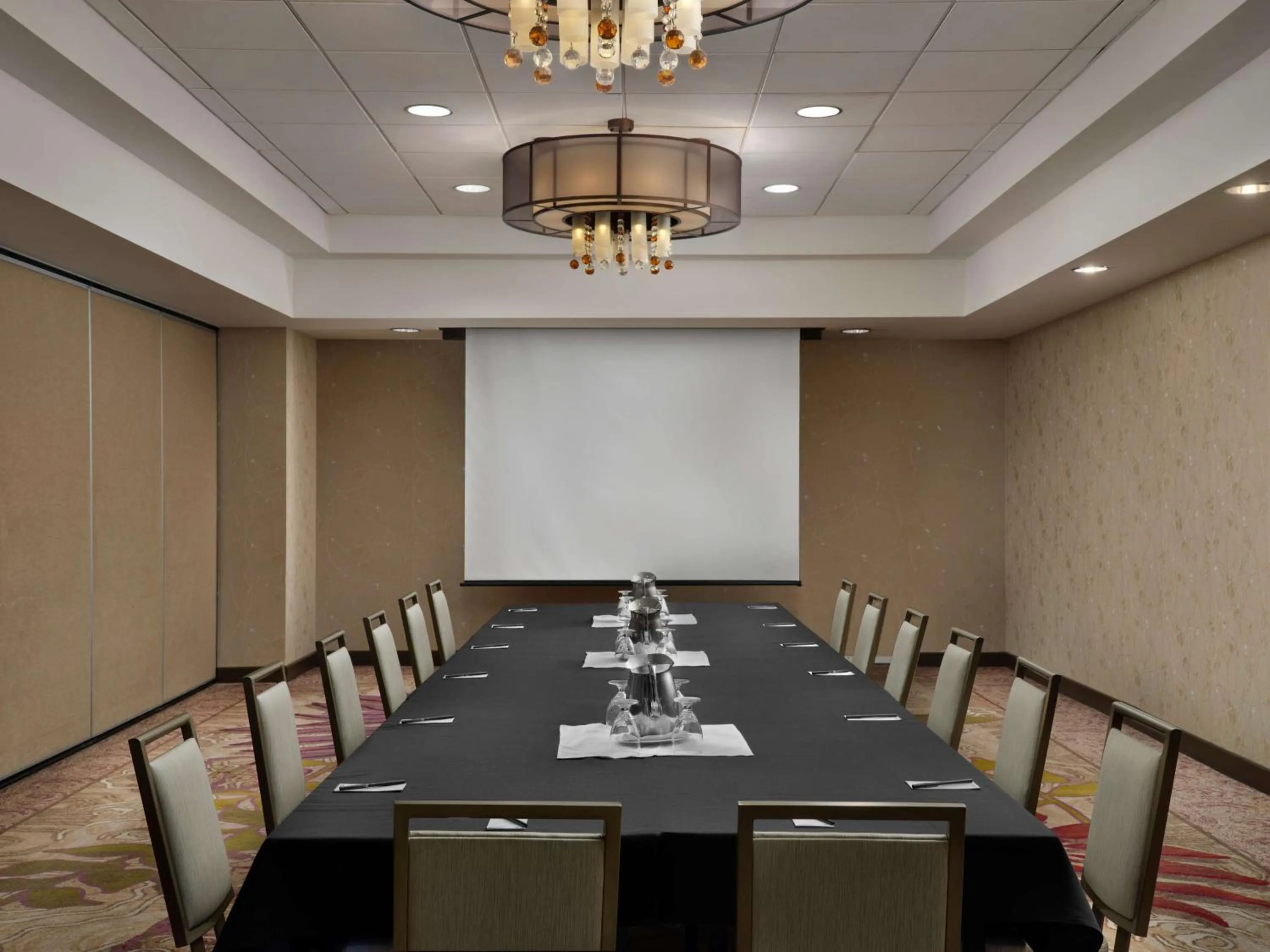 Meeting/conference room in DoubleTree by Hilton Irvine Spectrum