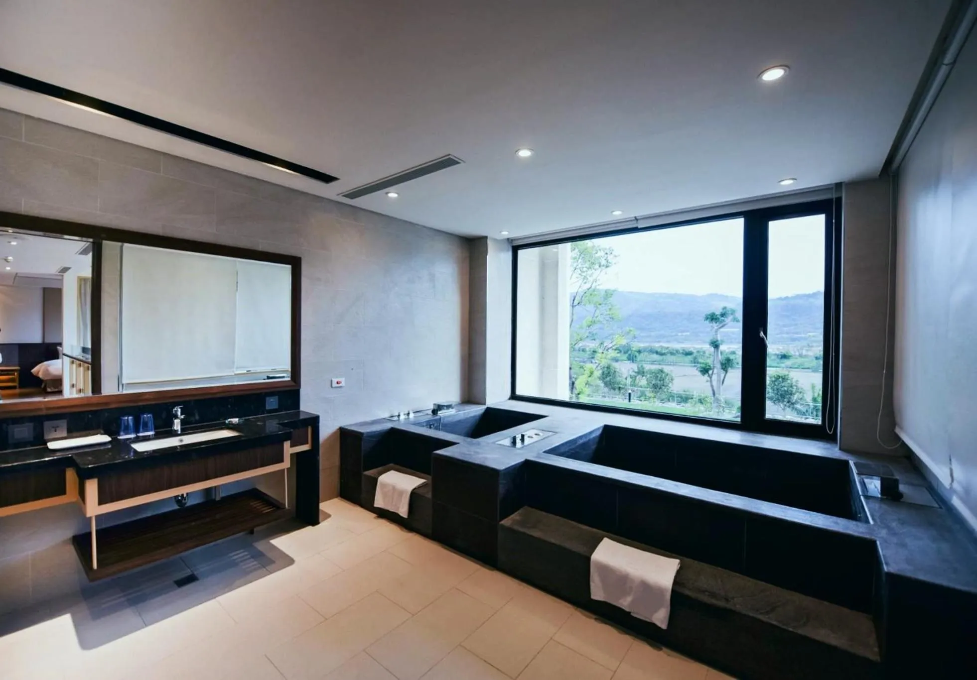 Hot Spring Bath, Bed in Chii Lih Resort