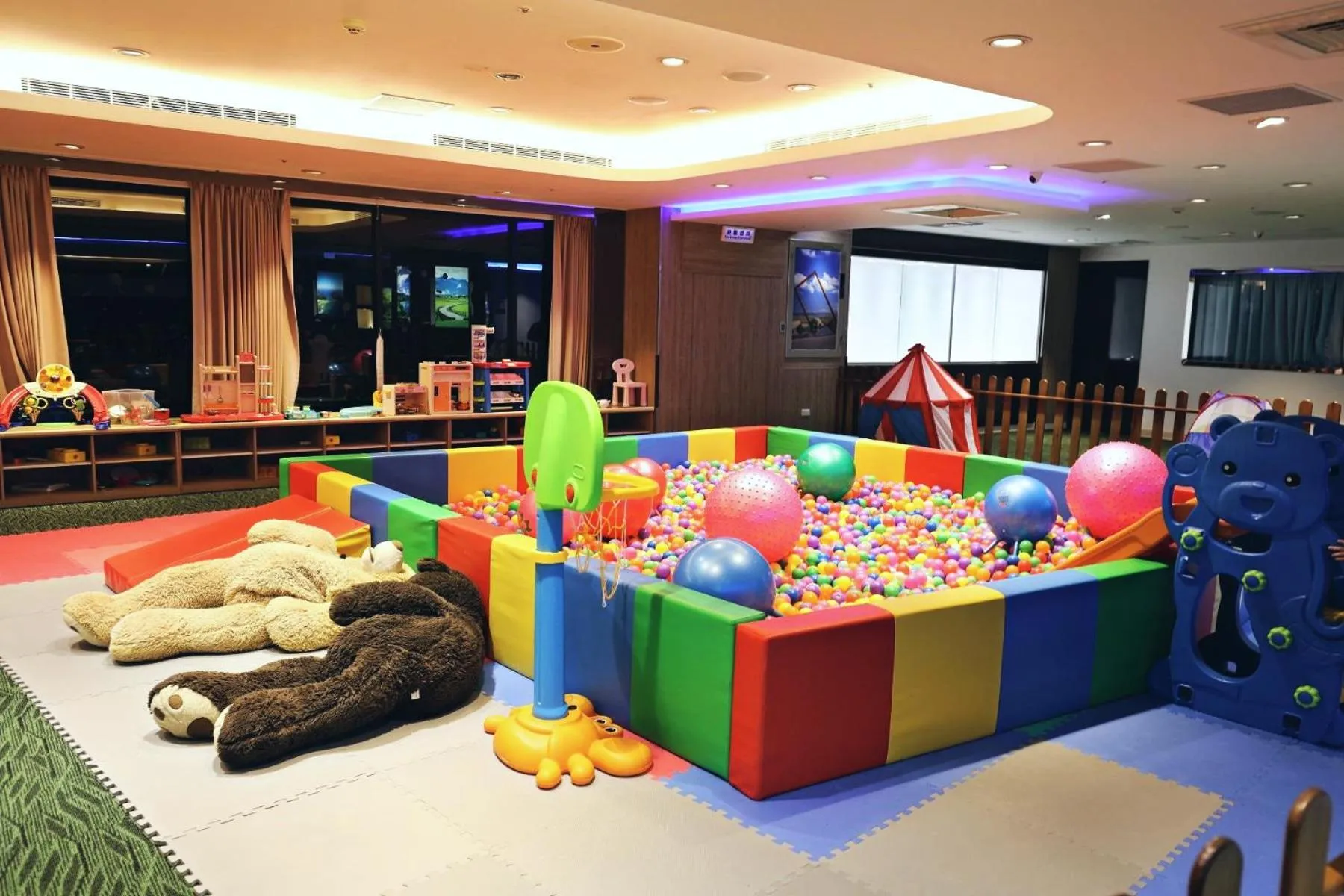 Children play ground in Chii Lih Resort