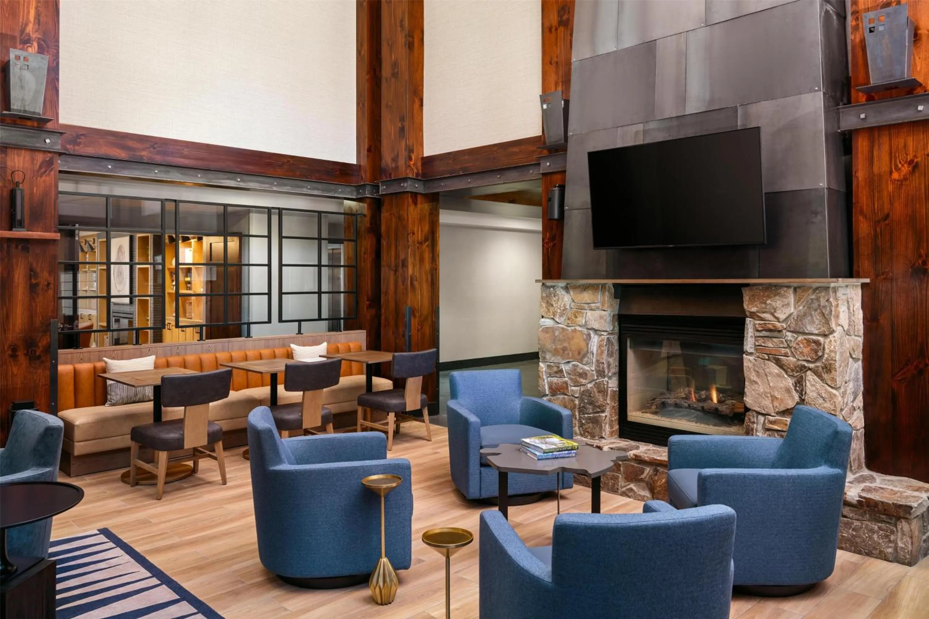 Restaurant/places to eat in Martis Valley Lodge, Tapestry Collection by Hilton