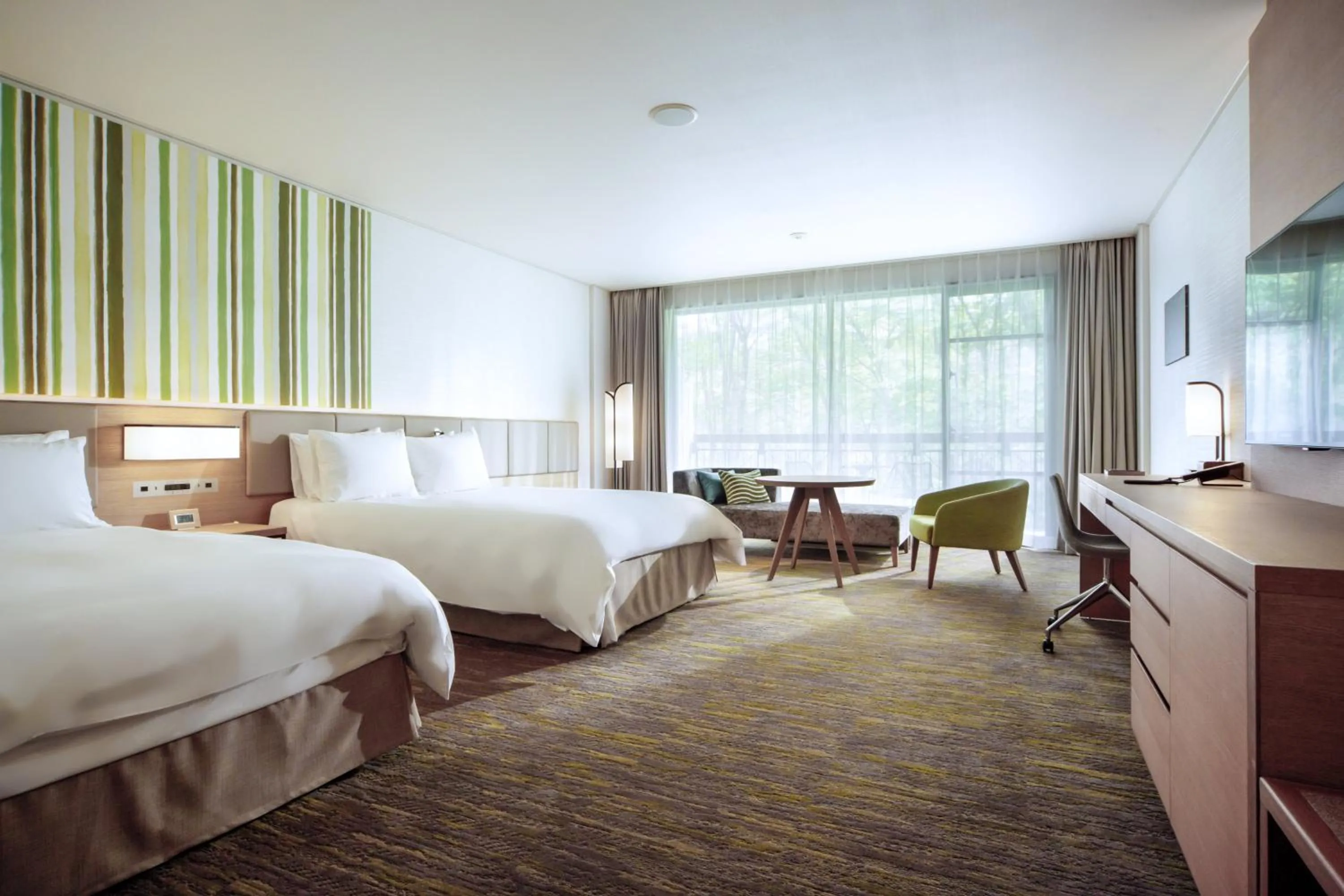 Photo of the whole room, Bed in Holiday Inn Resort Shinano-Omachi Kuroyon by IHG