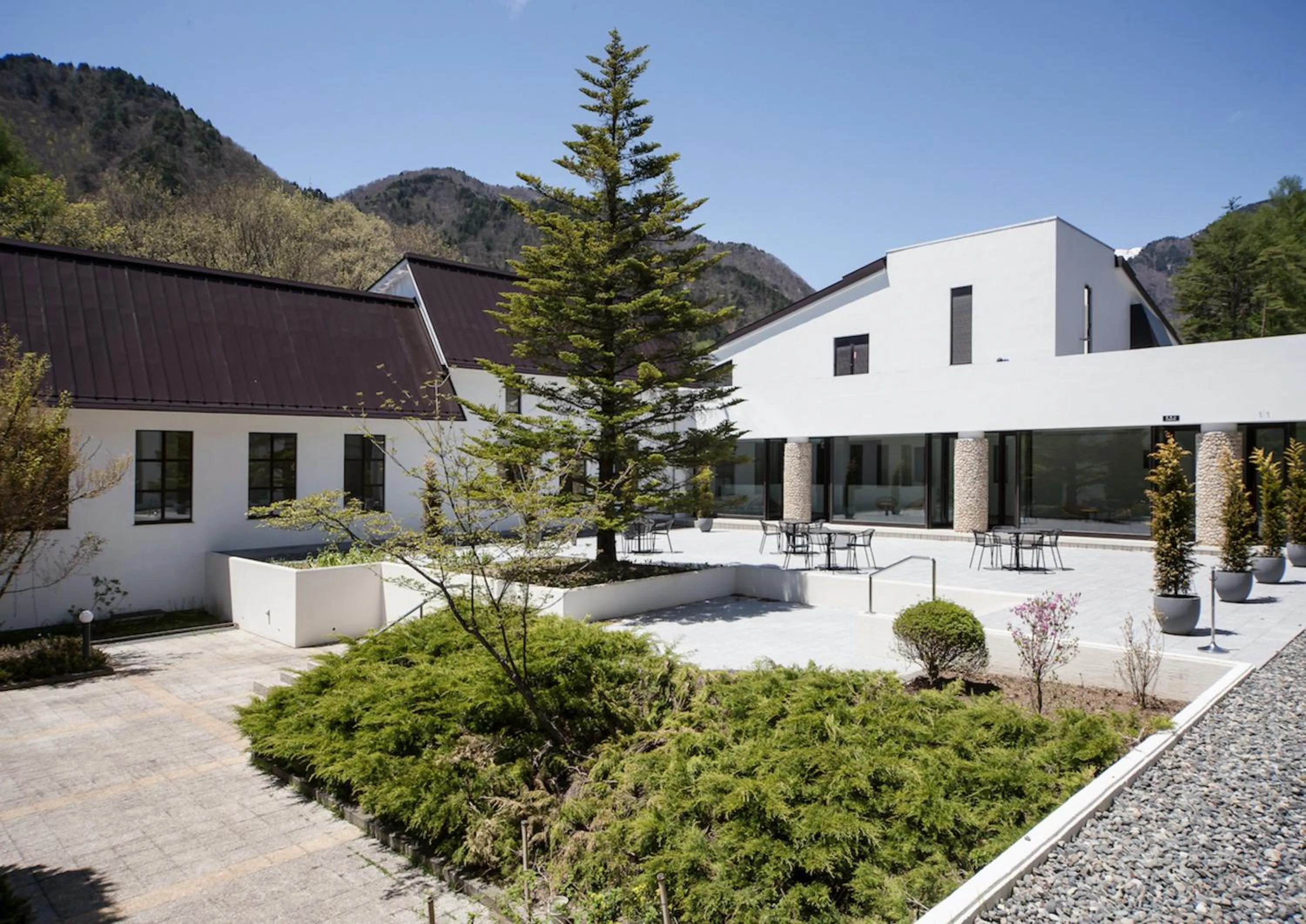 Property building in Holiday Inn Resort Shinano-Omachi Kuroyon, an IHG Hotel