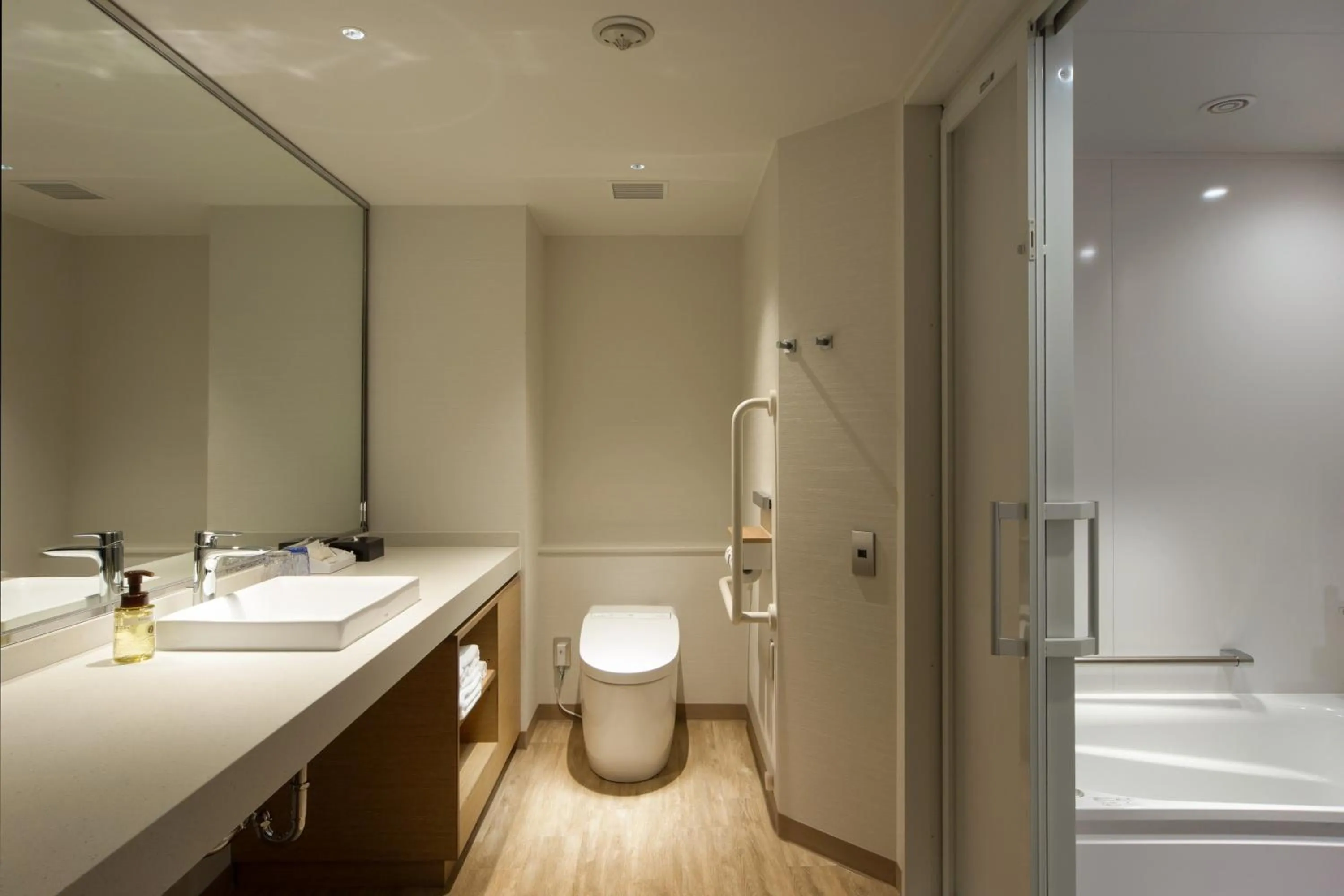 Photo of the whole room in Holiday Inn Resort Shinano-Omachi Kuroyon, an IHG Hotel