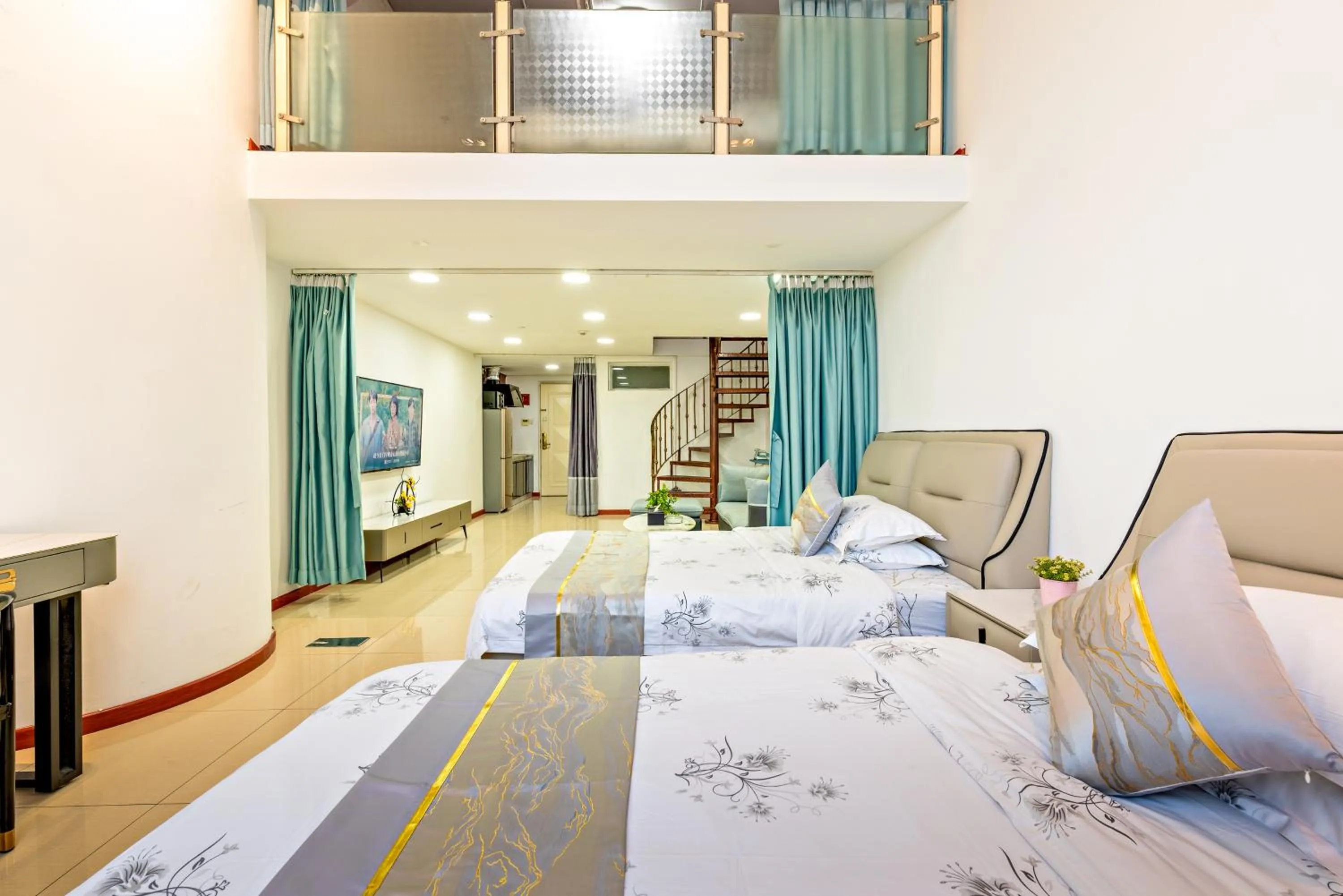 Bedroom, Bed in Guangzhou Manhattan International Apartment Zhengjia Free bus services are provided for the first and second phases