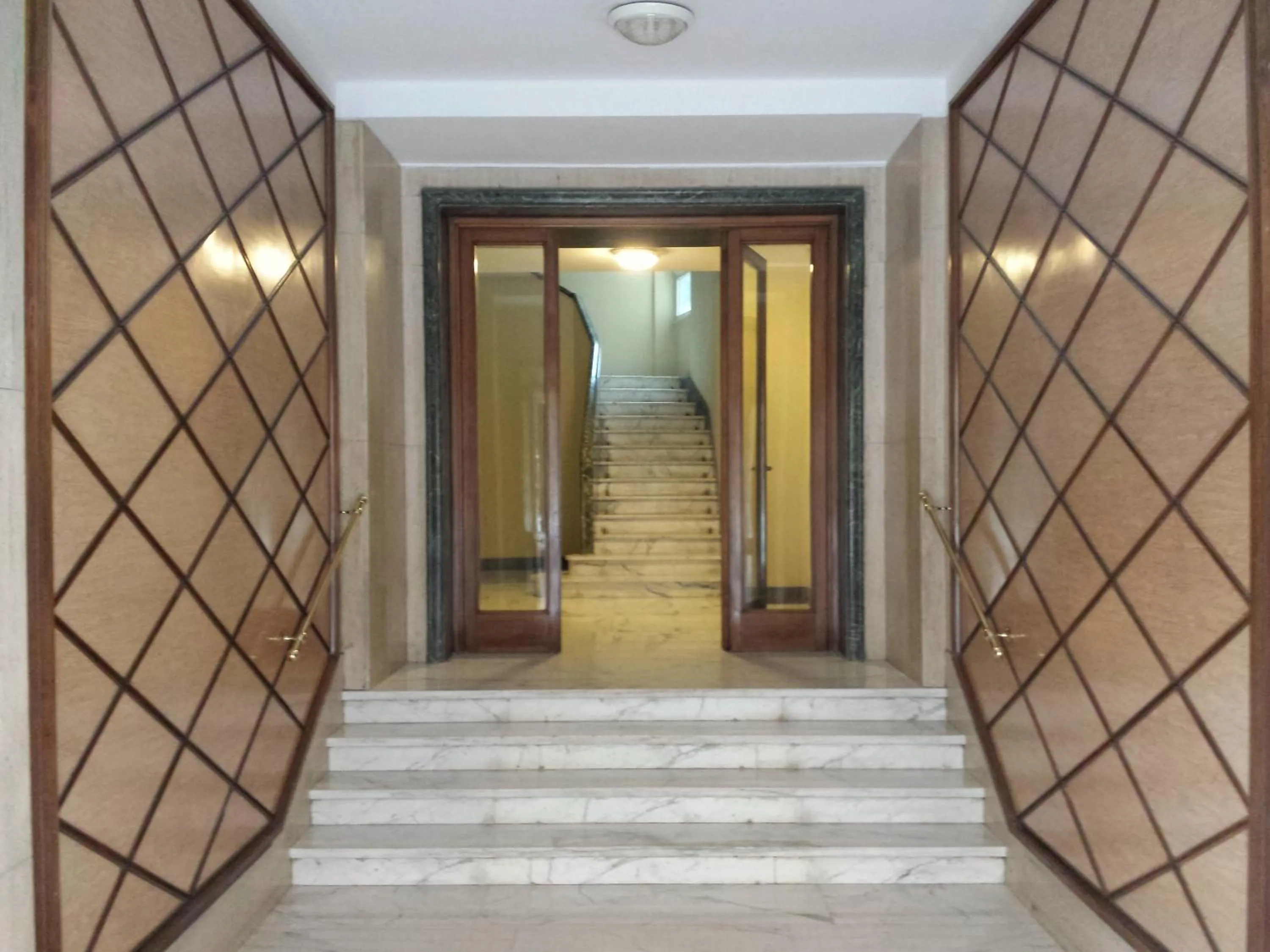 Facade/entrance in Vatican Relais Rome