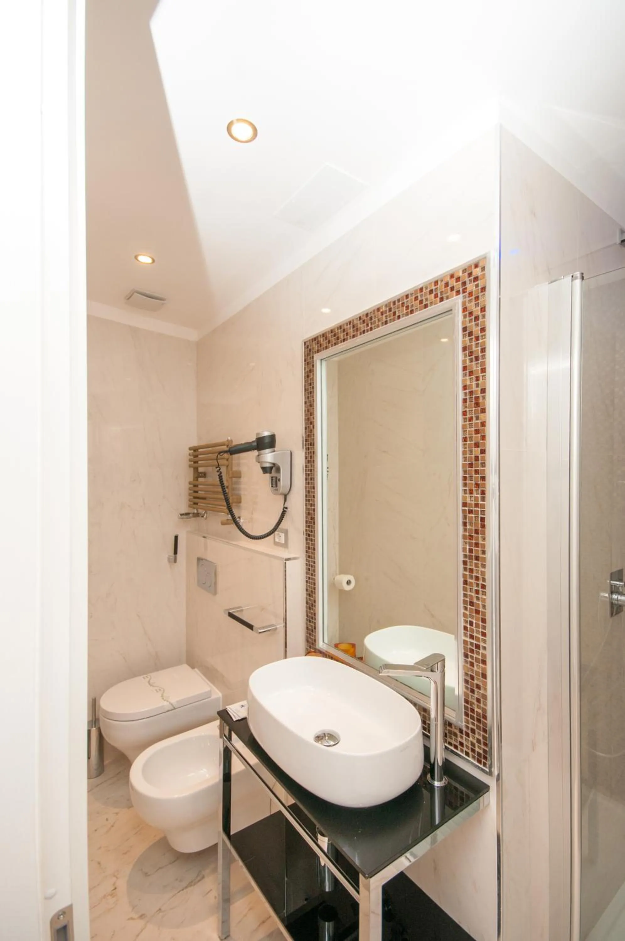 Bathroom in Vatican Relais Rome