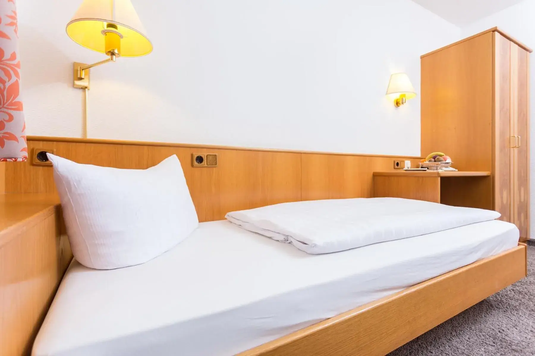 Standard Single Room in Hotel Pfälzer Wald Standard Single Room in Hotel Pfälzer Wald