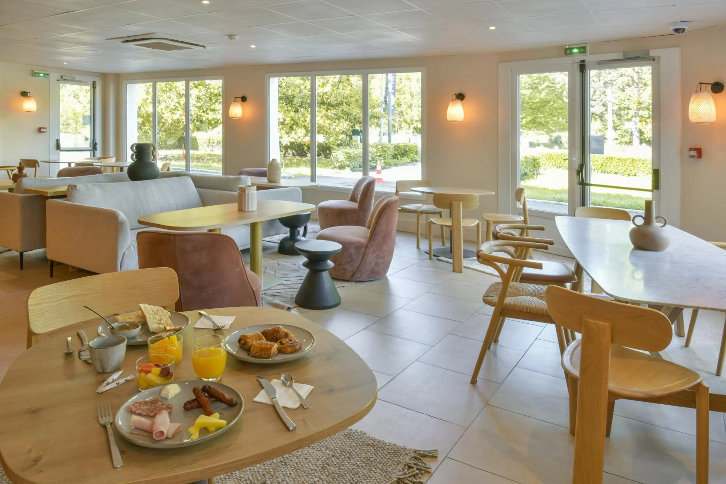Restaurant/places to eat in BHOMA Bourges - Hôtel