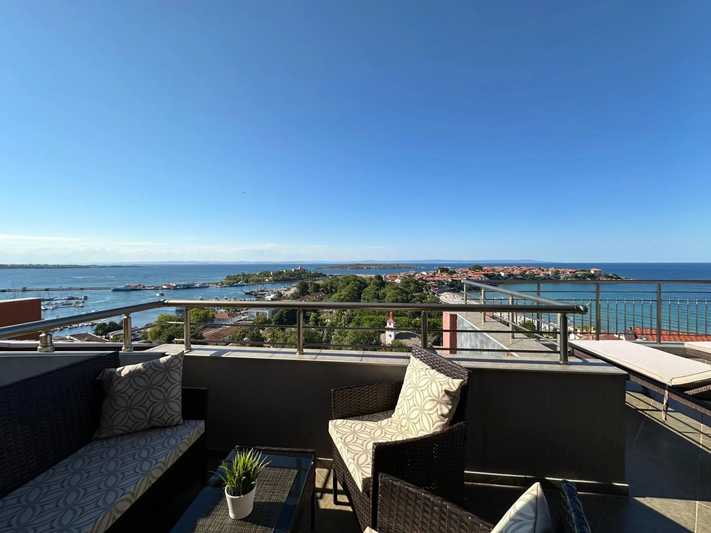 Day in Family Hotel Radiana