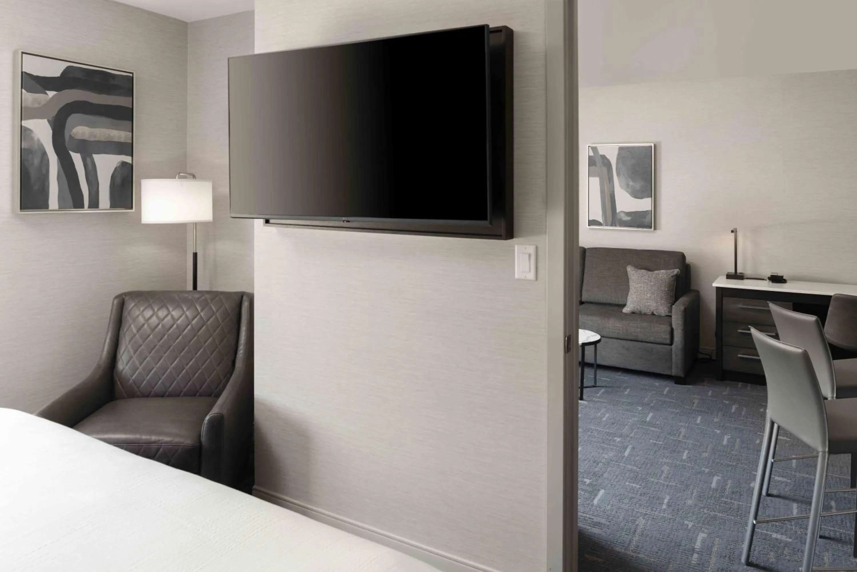 Living room, Bed in Residence Inn by Marriott Boston Concord