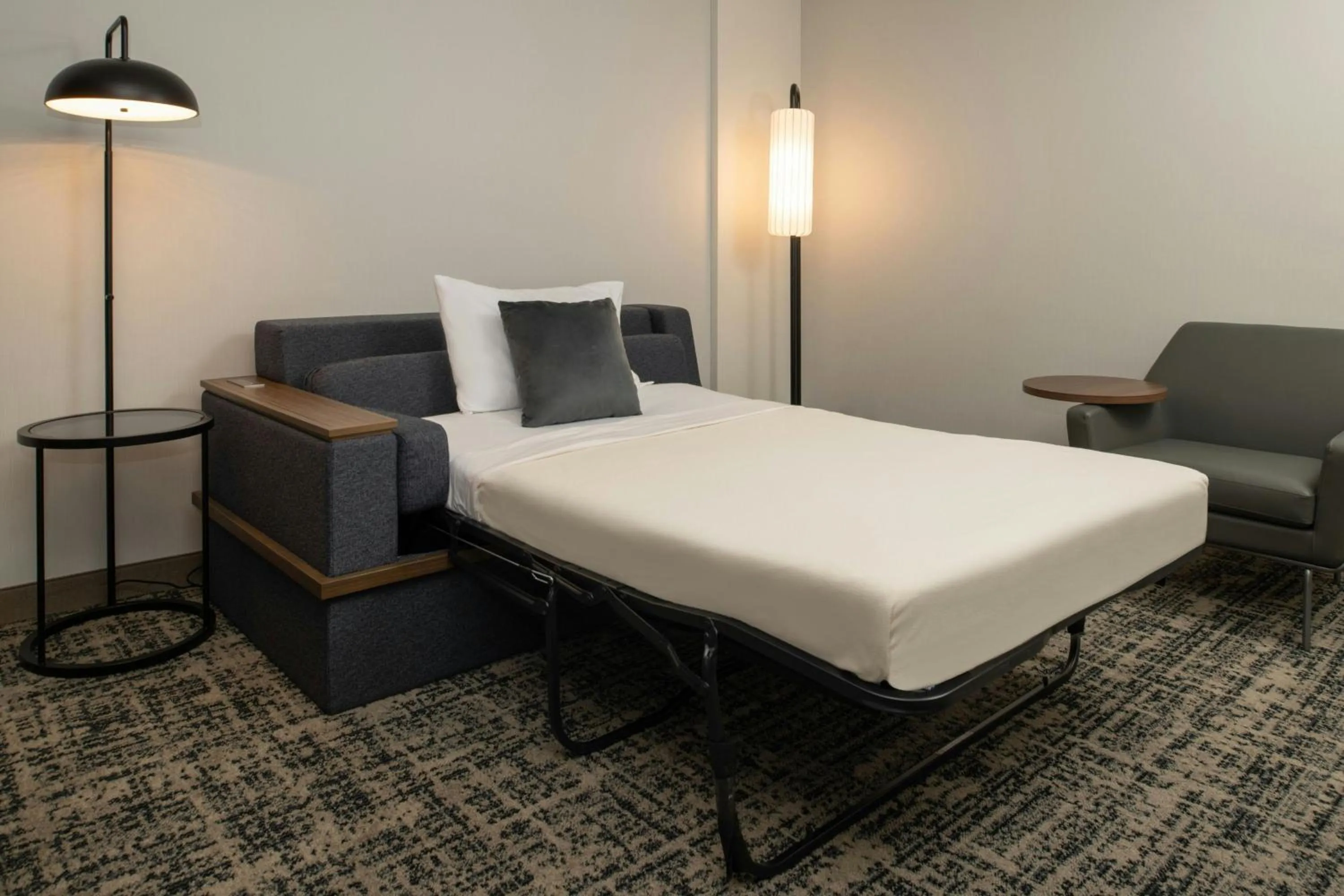 Photo of the whole room in Courtyard by Marriott Houston City Place