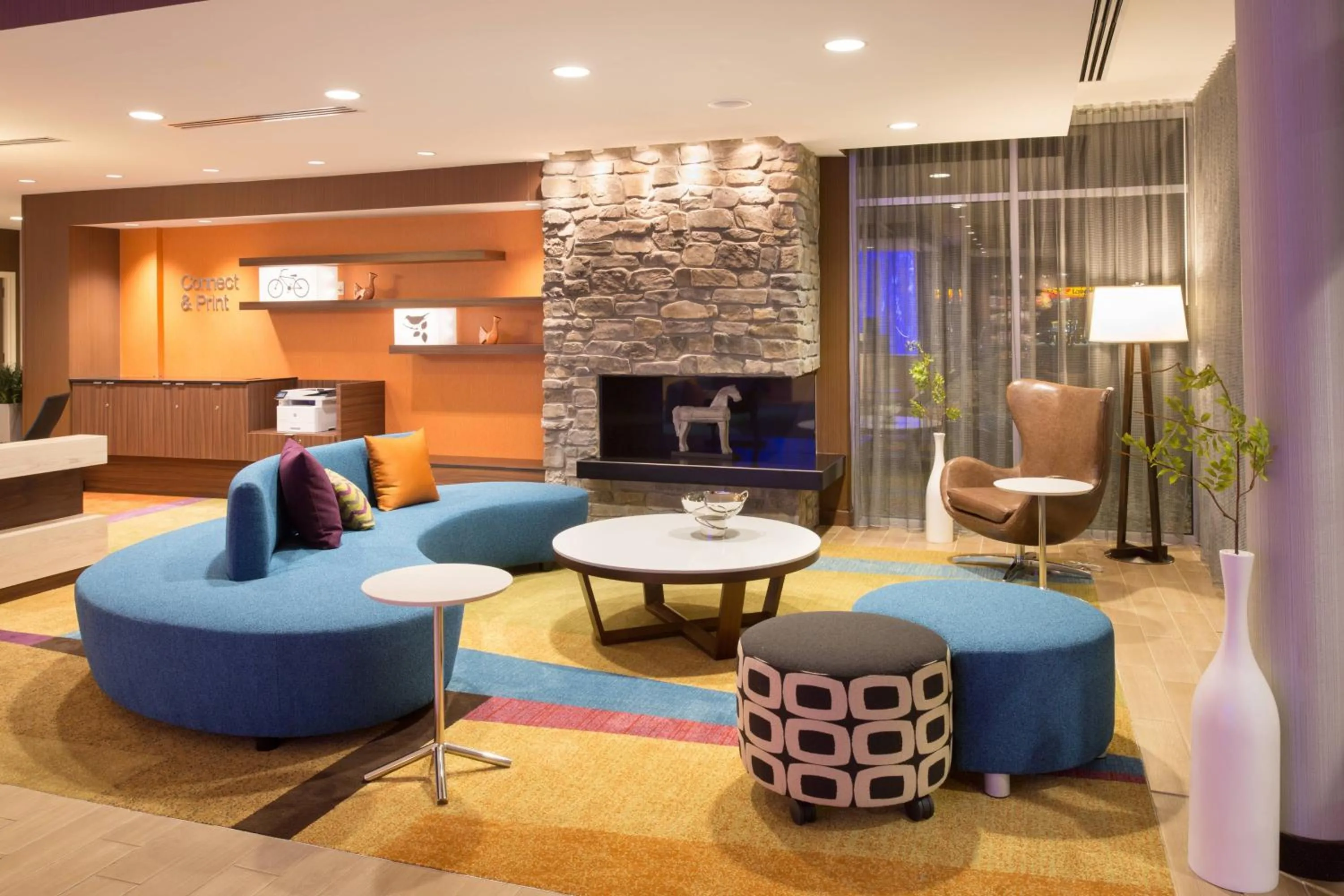 Lobby or reception in Fairfield Inn & Suites by Marriott Burlington