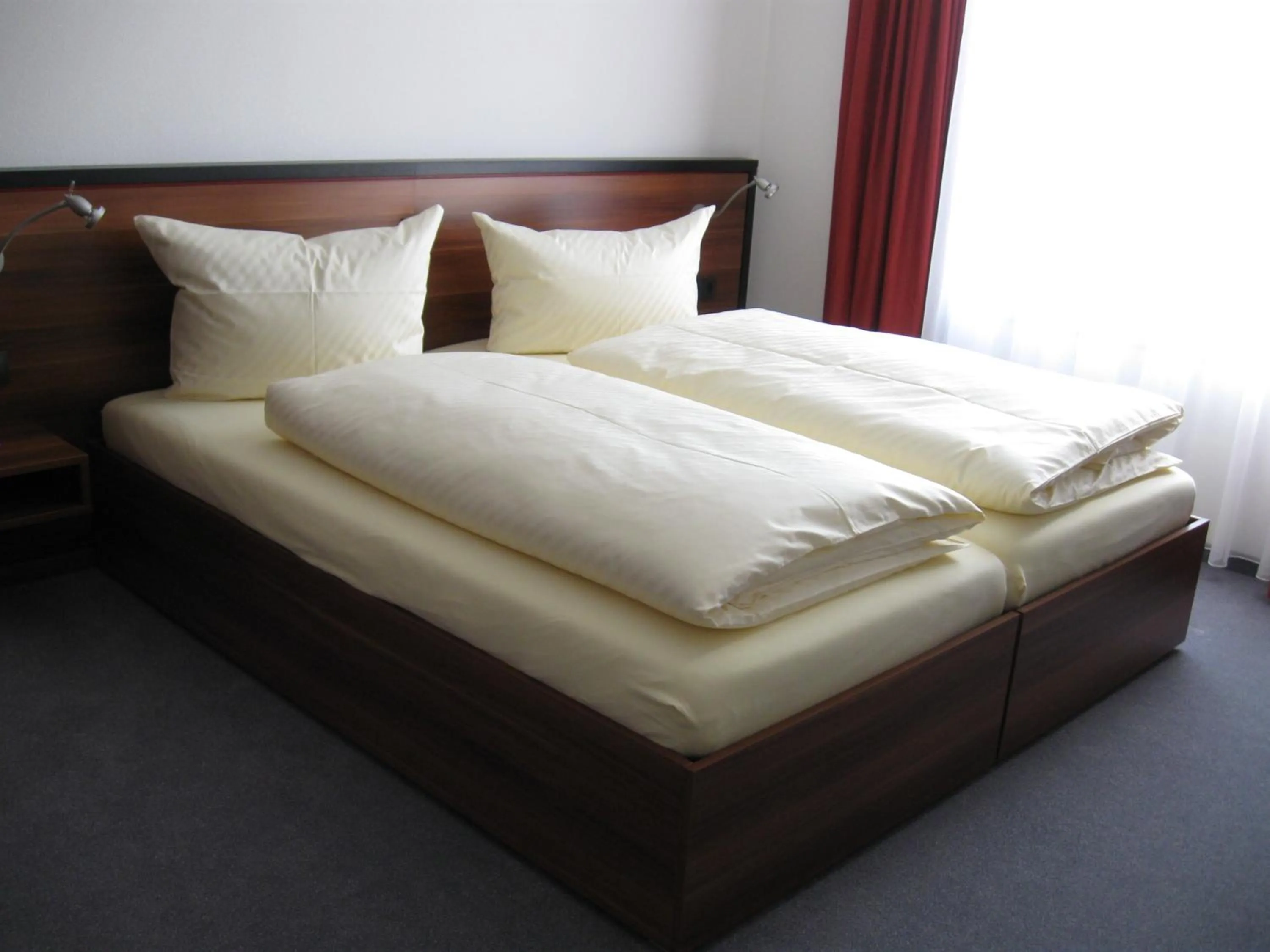 Bed in Allgäuhotel Memmingen Nord