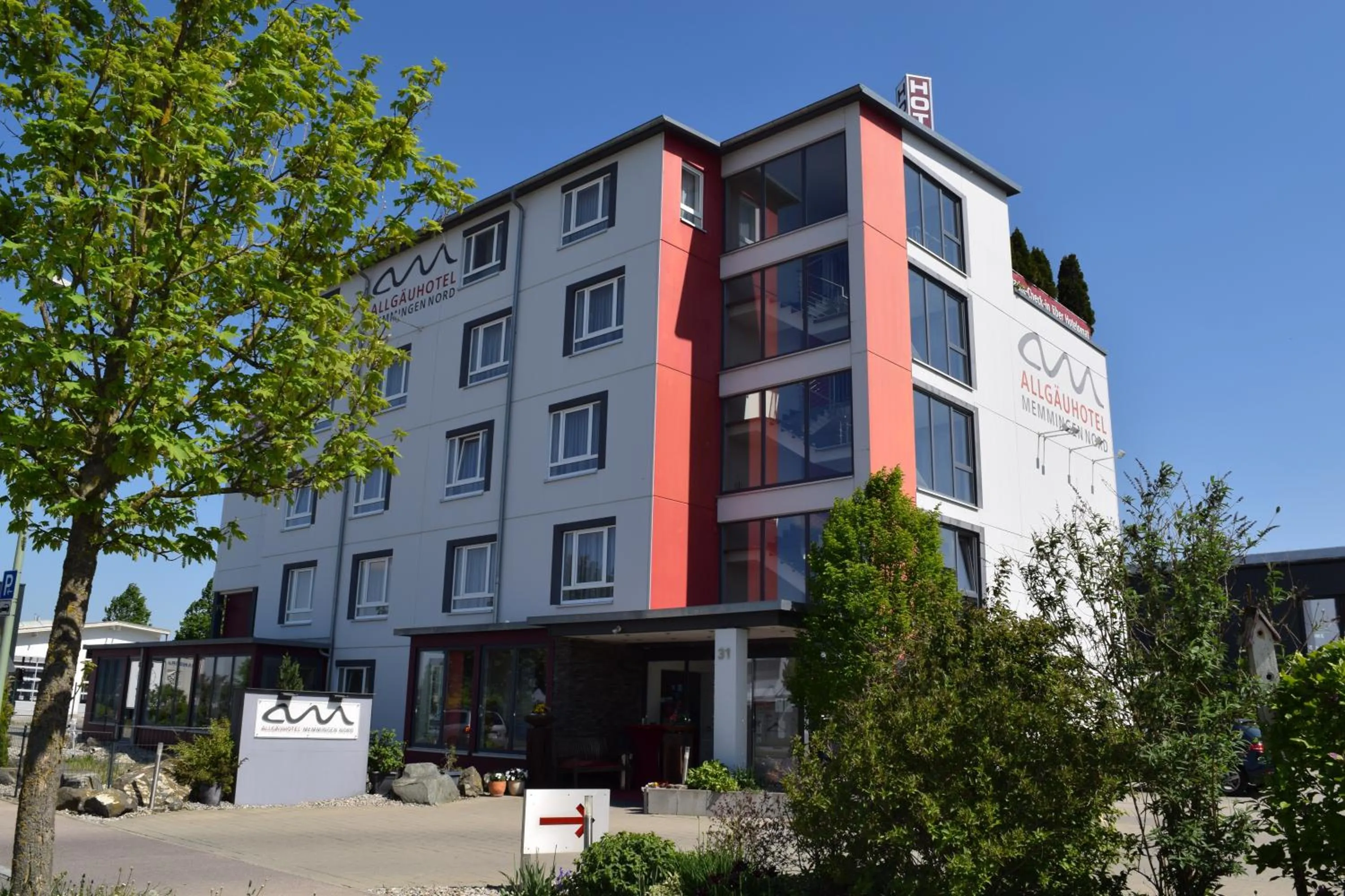 Property building in Allgäuhotel Memmingen Nord